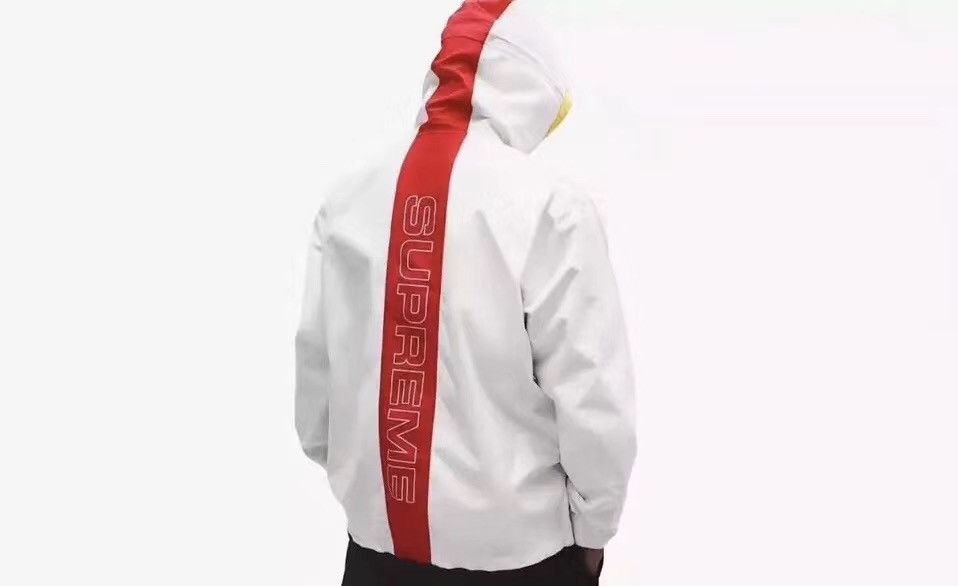 Supreme Supreme taped seam jacket size medium Size US M / EU 48-50 / 2 - 9 Thumbnail