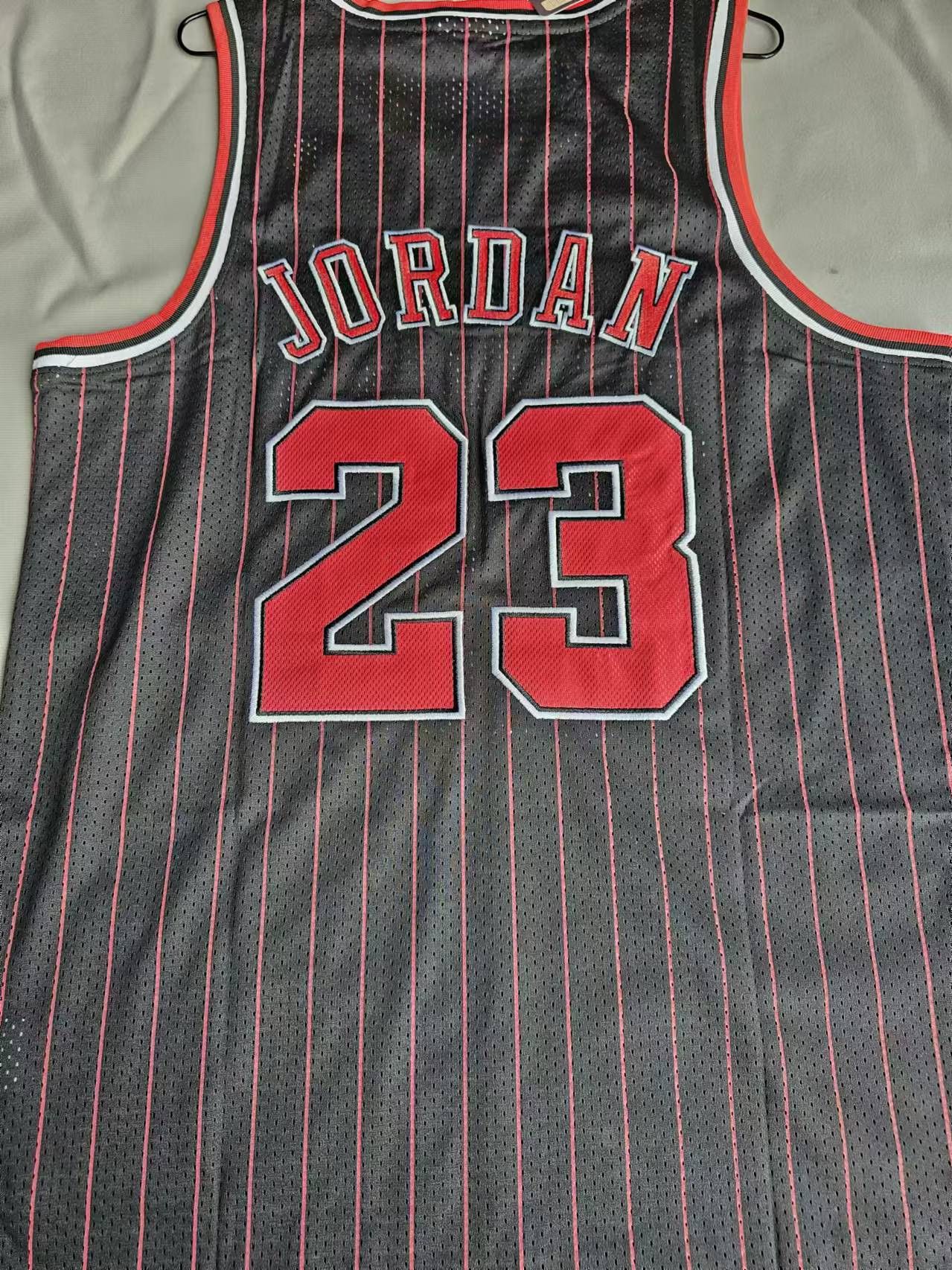 NBA 1996 Chicago Bulls #23 Michael Jordan Jersey XL Size US XL / EU 56 / 4 - 2 Thumbnail