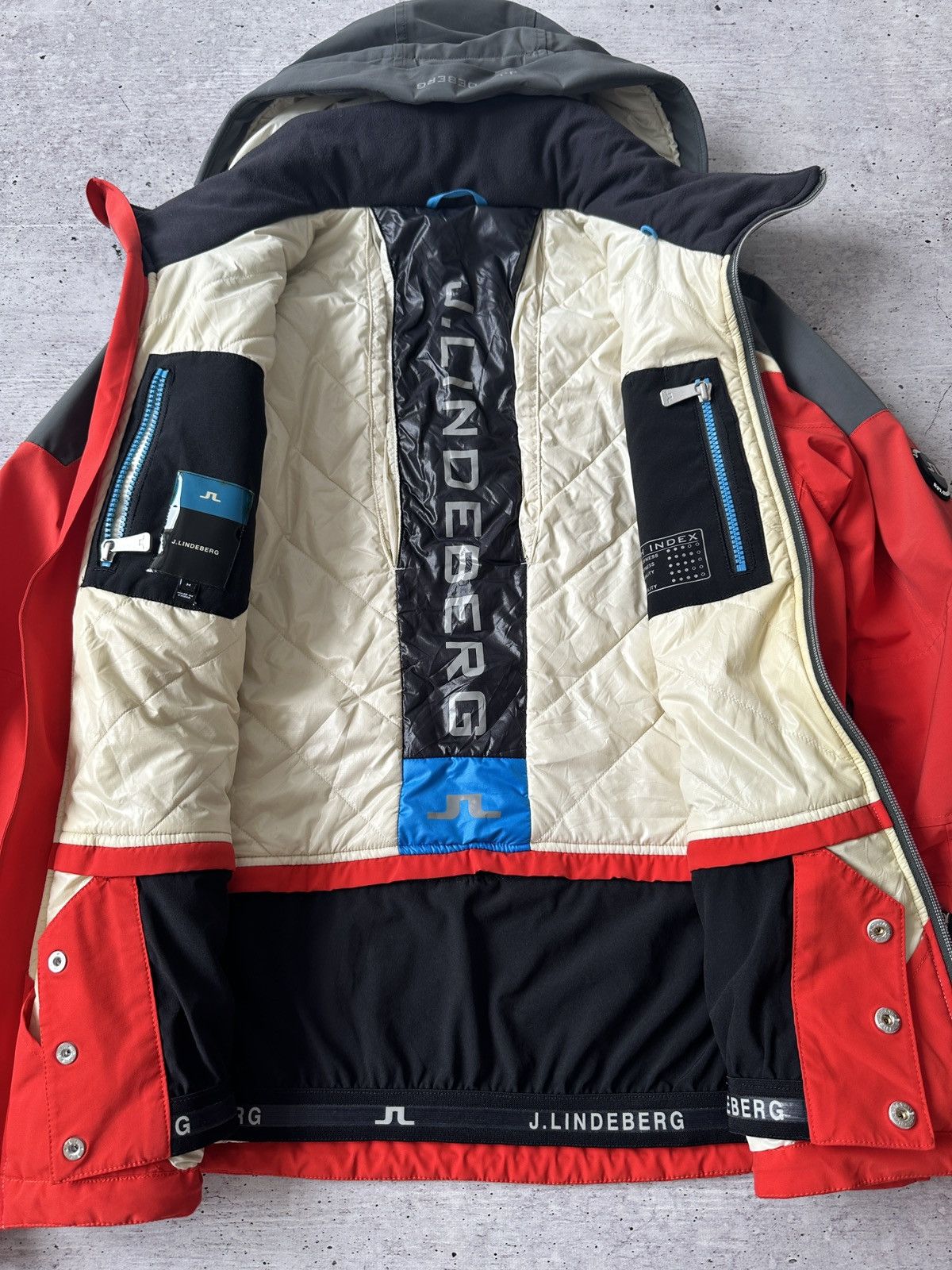 【極美品】J.LINDEBERG DERMIZAX ジャケット スキーウェア S 楽天市場】SALE///// SPYDER スパイダー Dermizax 中綿 ジャケット