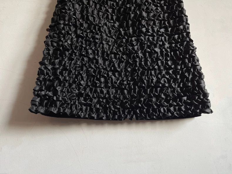 Comme des Garcons Comme des Garcons size M A long skirt with black ruffles a Size 23" - 3 Thumbnail