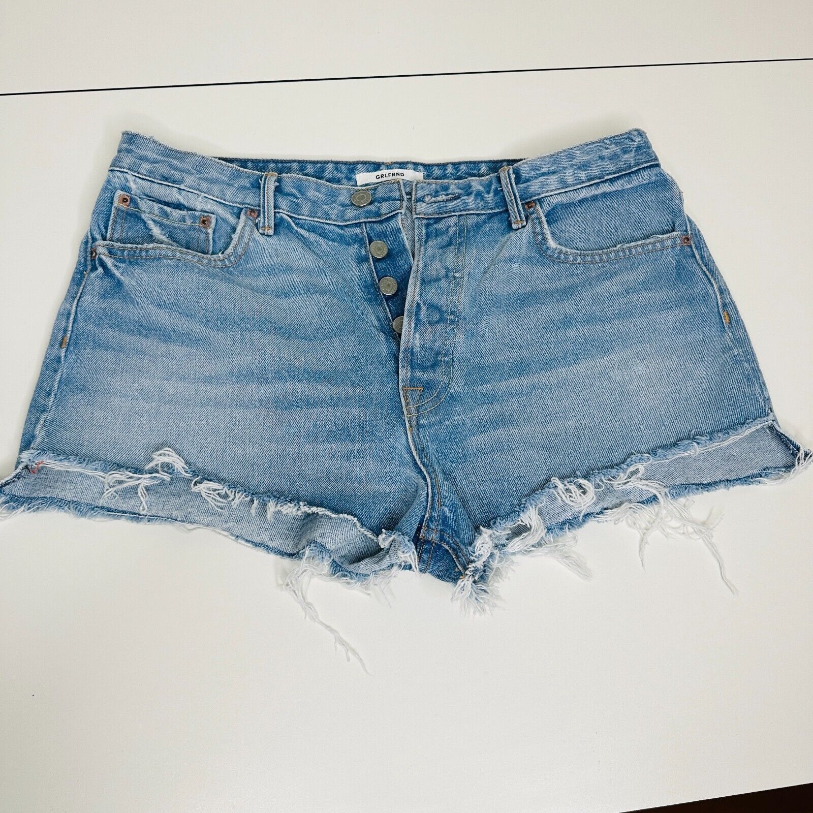 GRLFRND Grlfrnd Can't Get Enough Cindy Button Fly Raw Hem Shorts 31 Size 31" - 4 Thumbnail