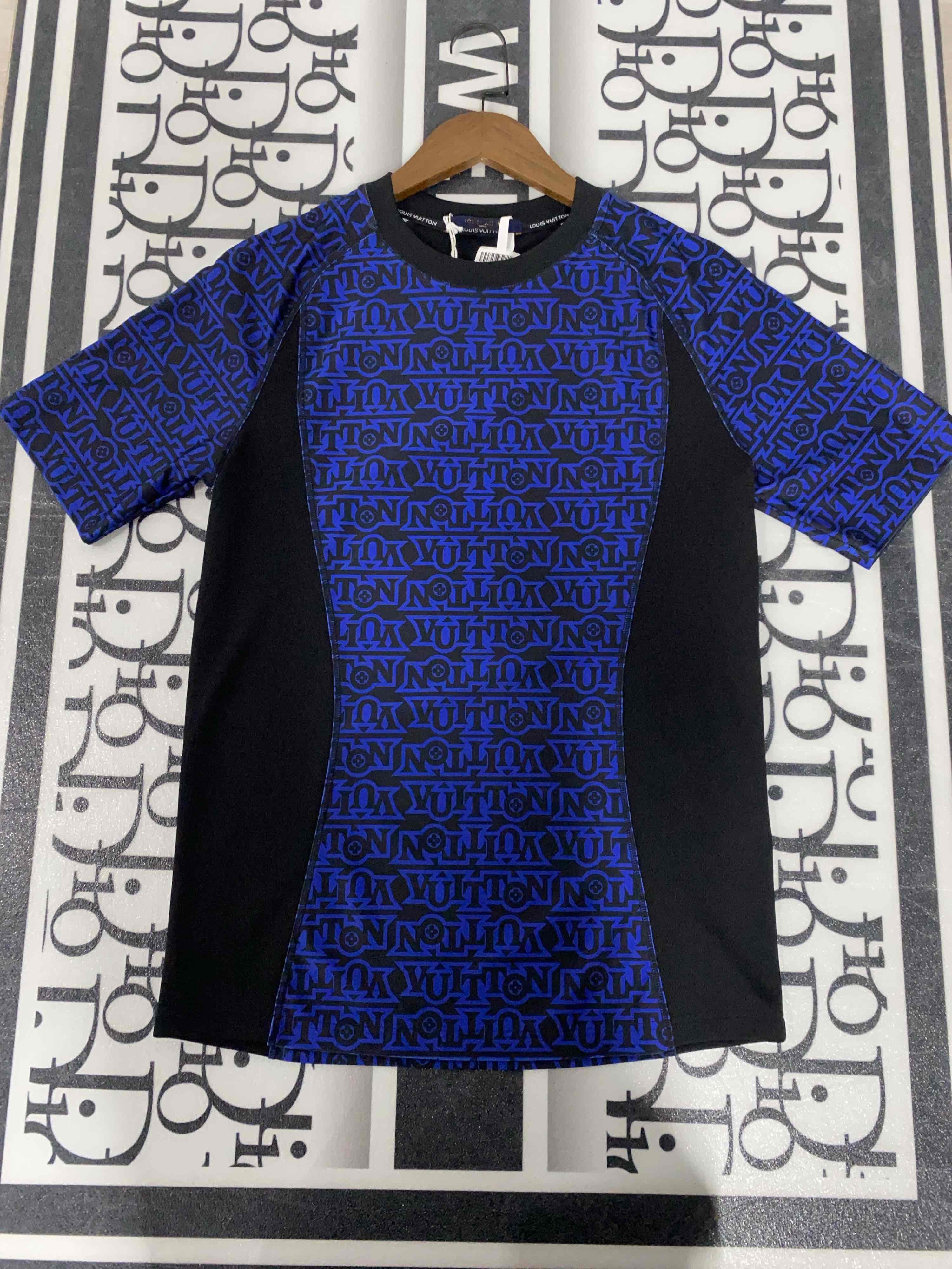 Louis Vuitton Louis Vuitton Monogram Short Sleeve T-Shirt Size XS Size US XS / EU 42 / 0 - 1 Thumbnail