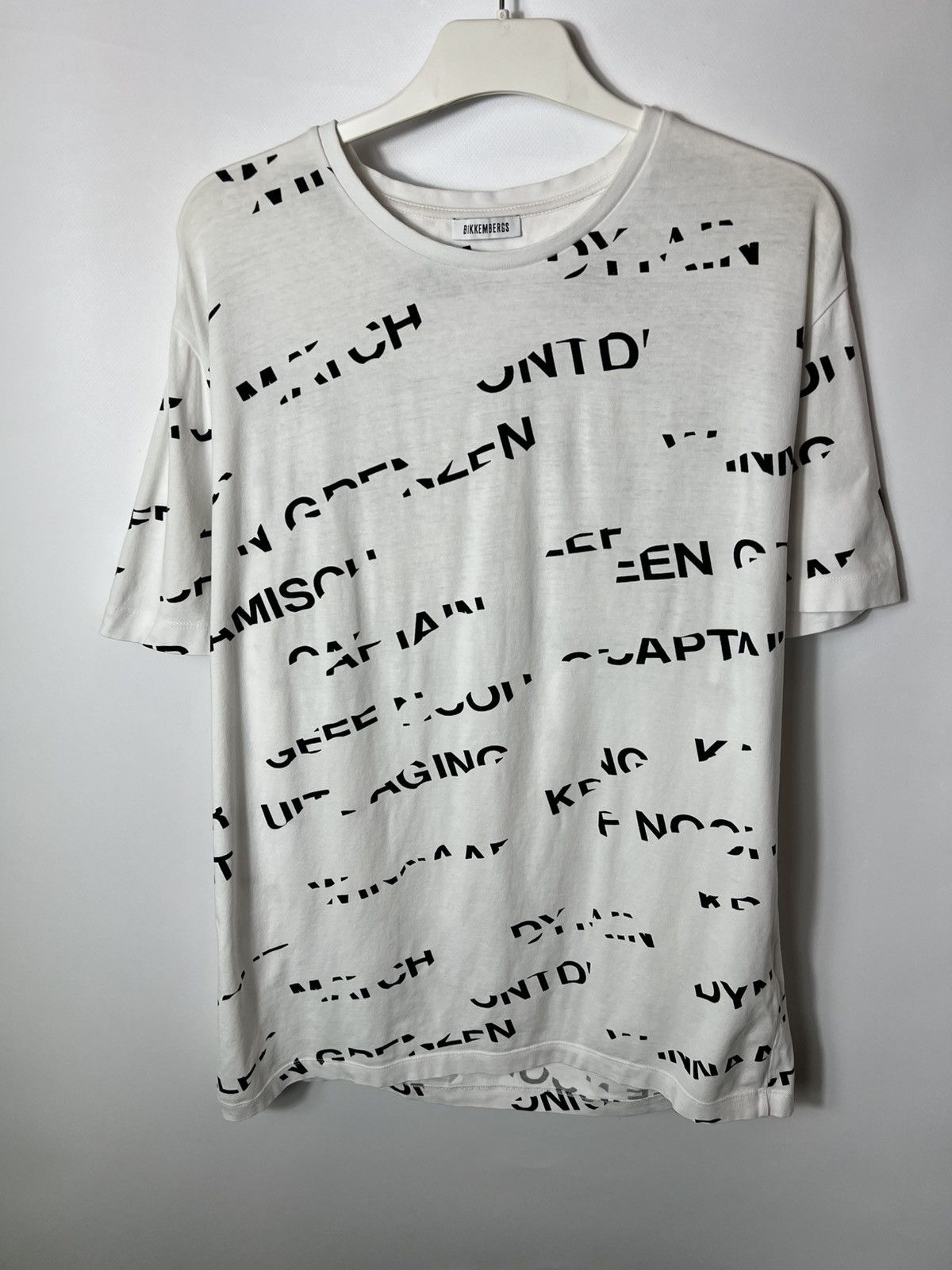 Dirk Bikkembergs Vintage streetwear y2k Dirk Bikkembergs Multi Logo T-shirt Size US L / EU 52-54 / 3 - 1 Thumbnail