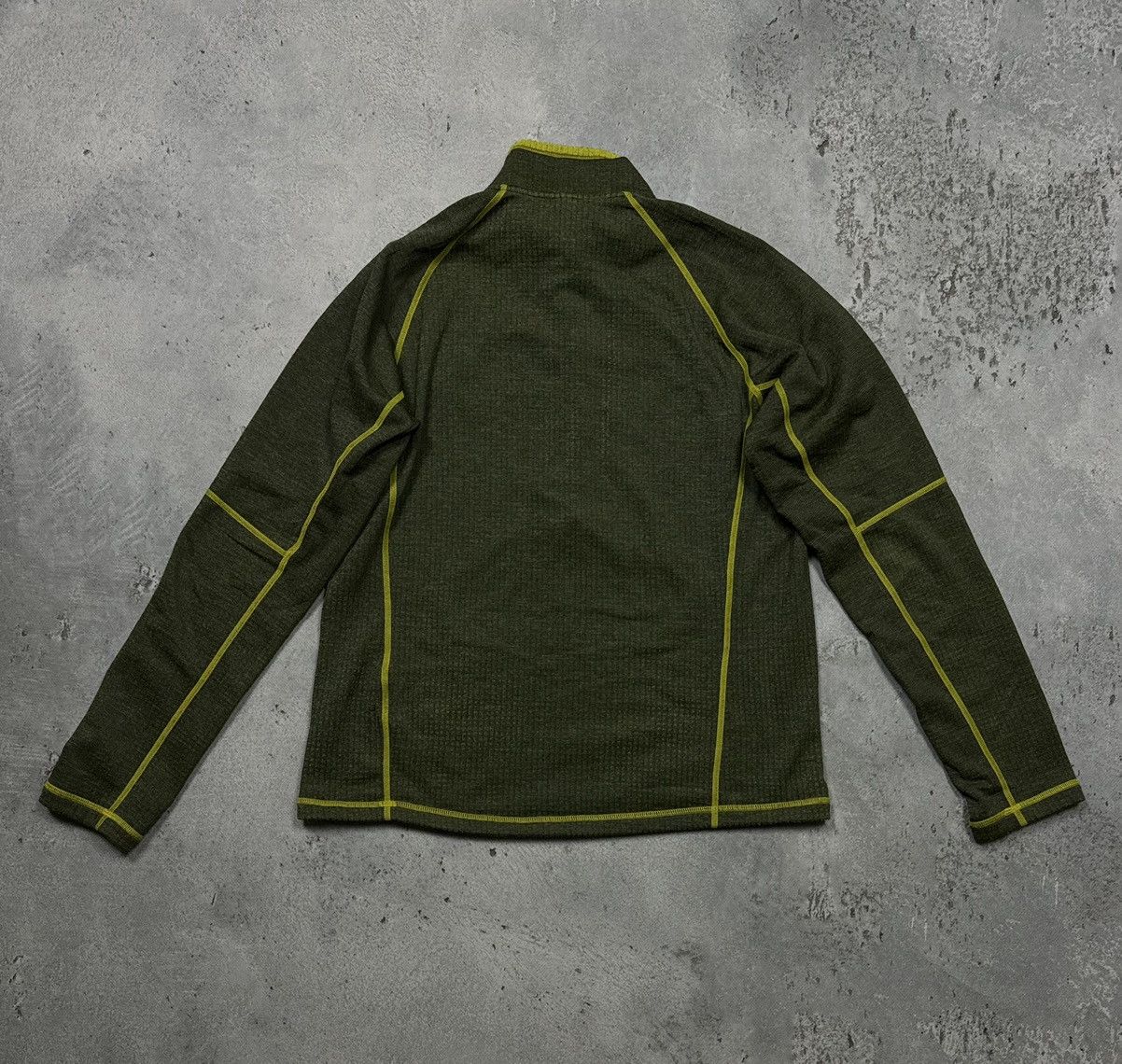 Vintage Rab pull on 1/2 zip fleece Size US L / EU 52-54 / 3 - 9 Thumbnail