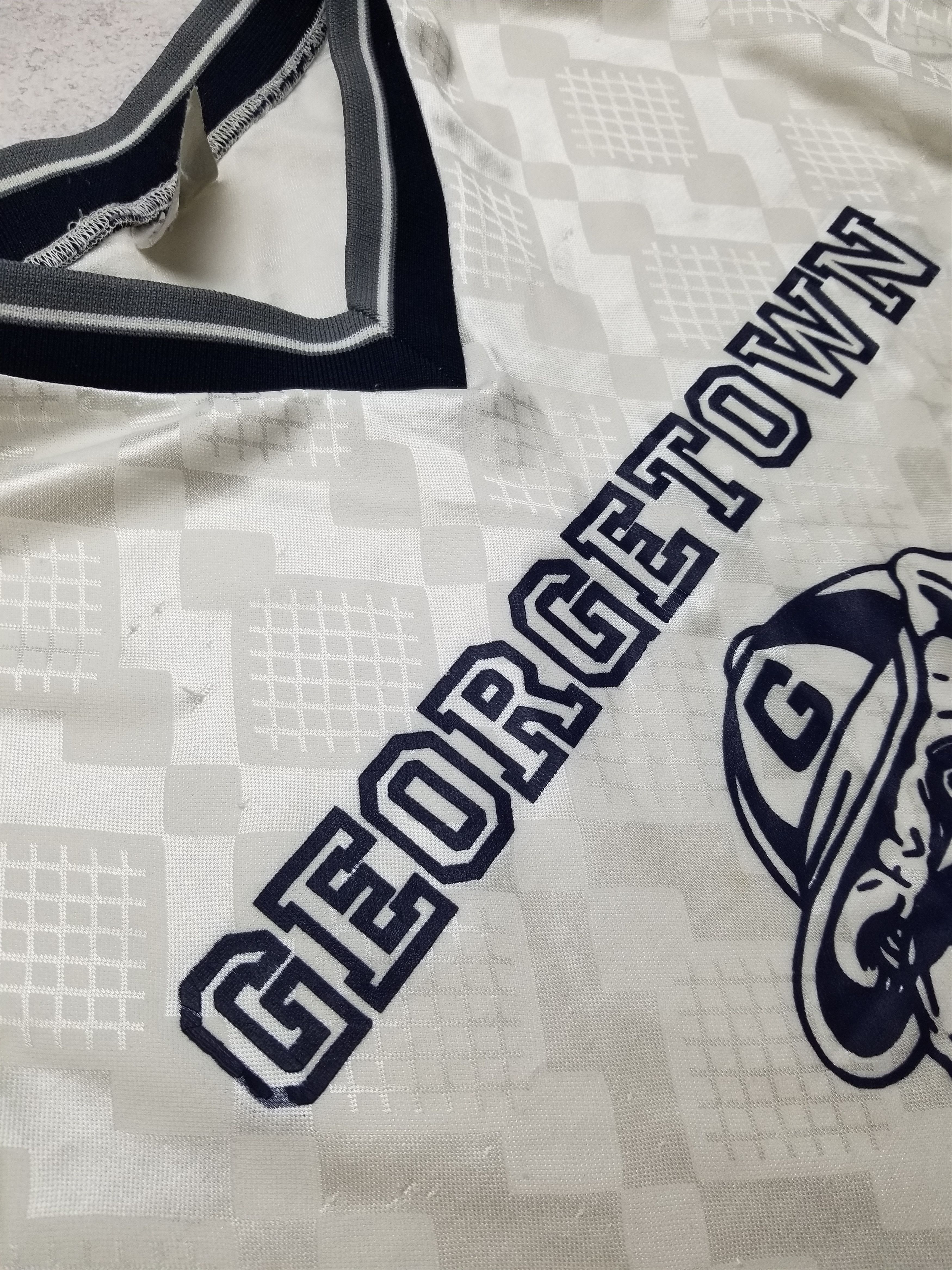 Other UK Vintage Georgetown Hoyas Jersey Shirt Bulldog Logo Size US M / EU 48-50 / 2 - 10 Thumbnail