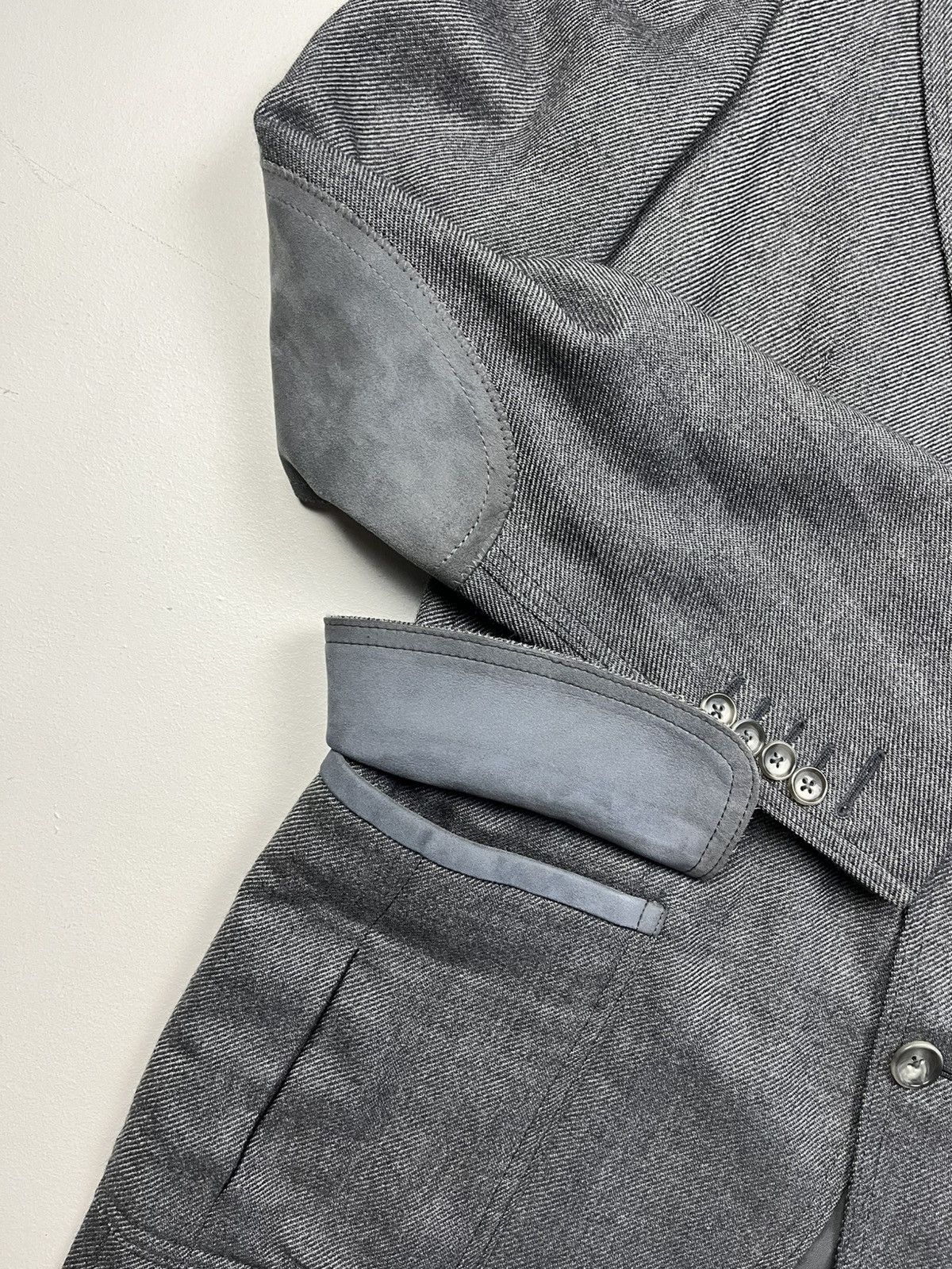 Tom Ford Tom Ford Gray Tailored Jacket with Leather Suede Detailing Size 52R - 10 Thumbnail