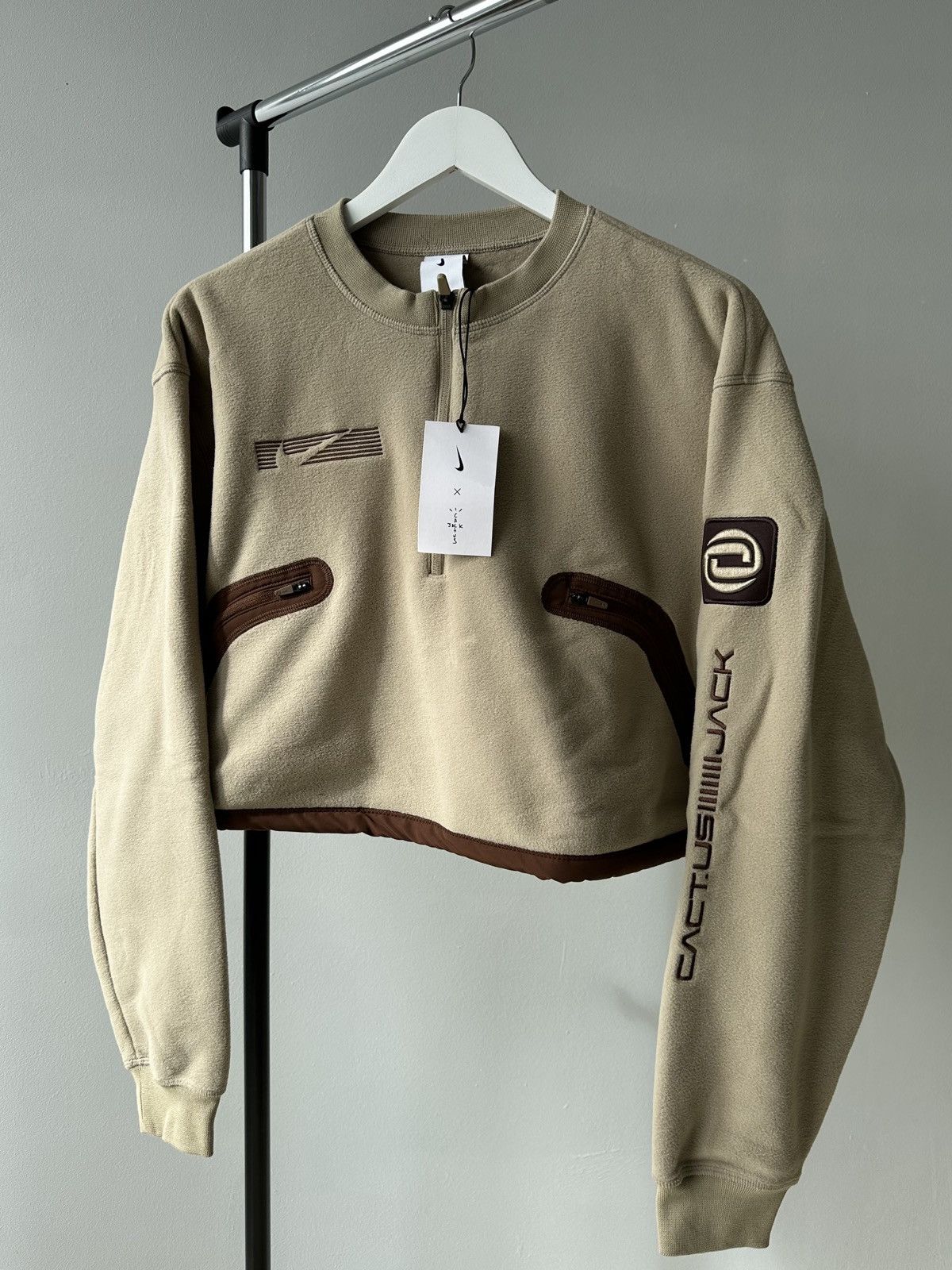 Nike × Travis Scott Nike x Travis Scott NRG Cactus Corp Pullover Cropped Top Size XL / US 12-14 / IT 48-50 - 8 Thumbnail