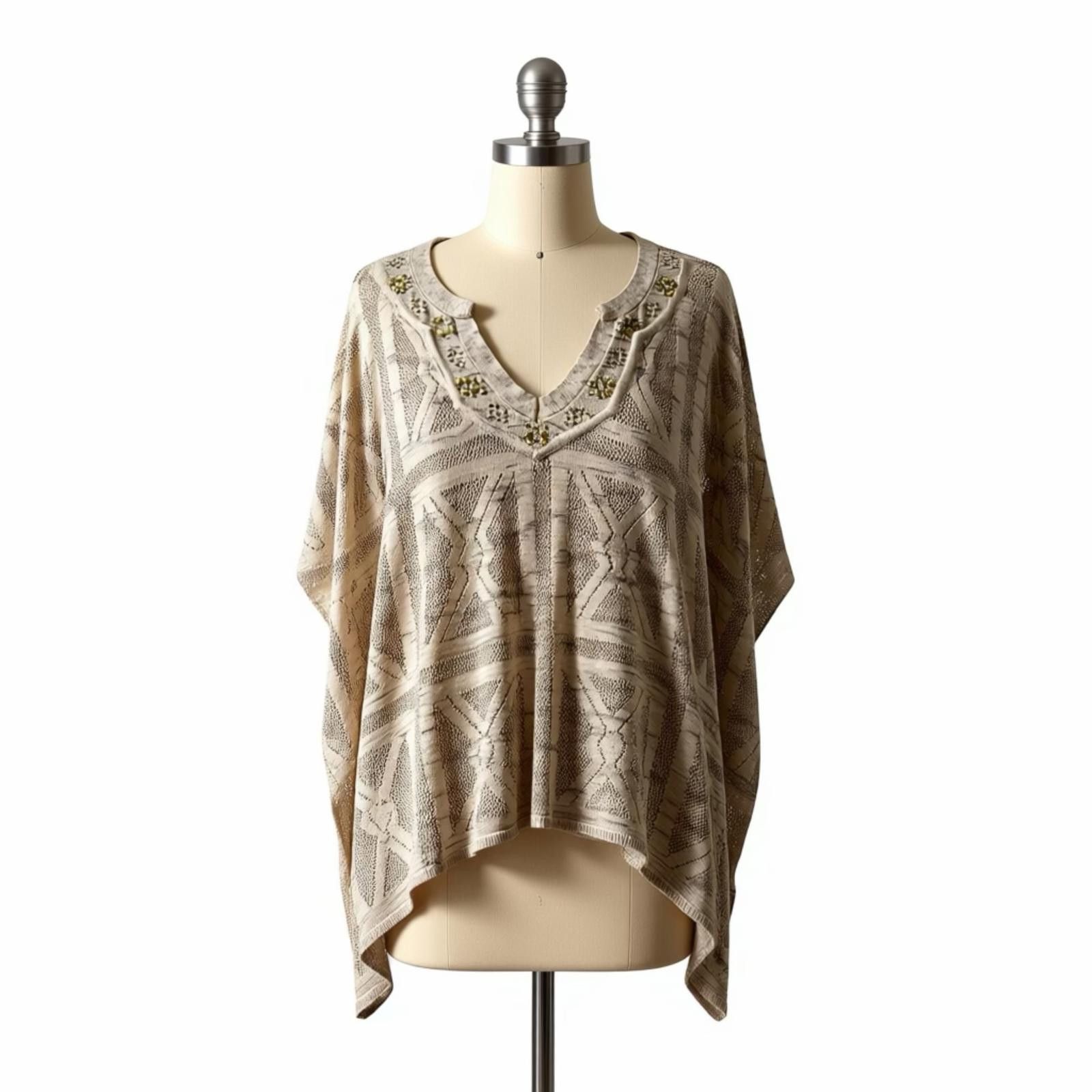 Other White House Black Market Beige Poncho Sweater Size M Size M / US 6-8 / IT 42-44 - 1 Thumbnail