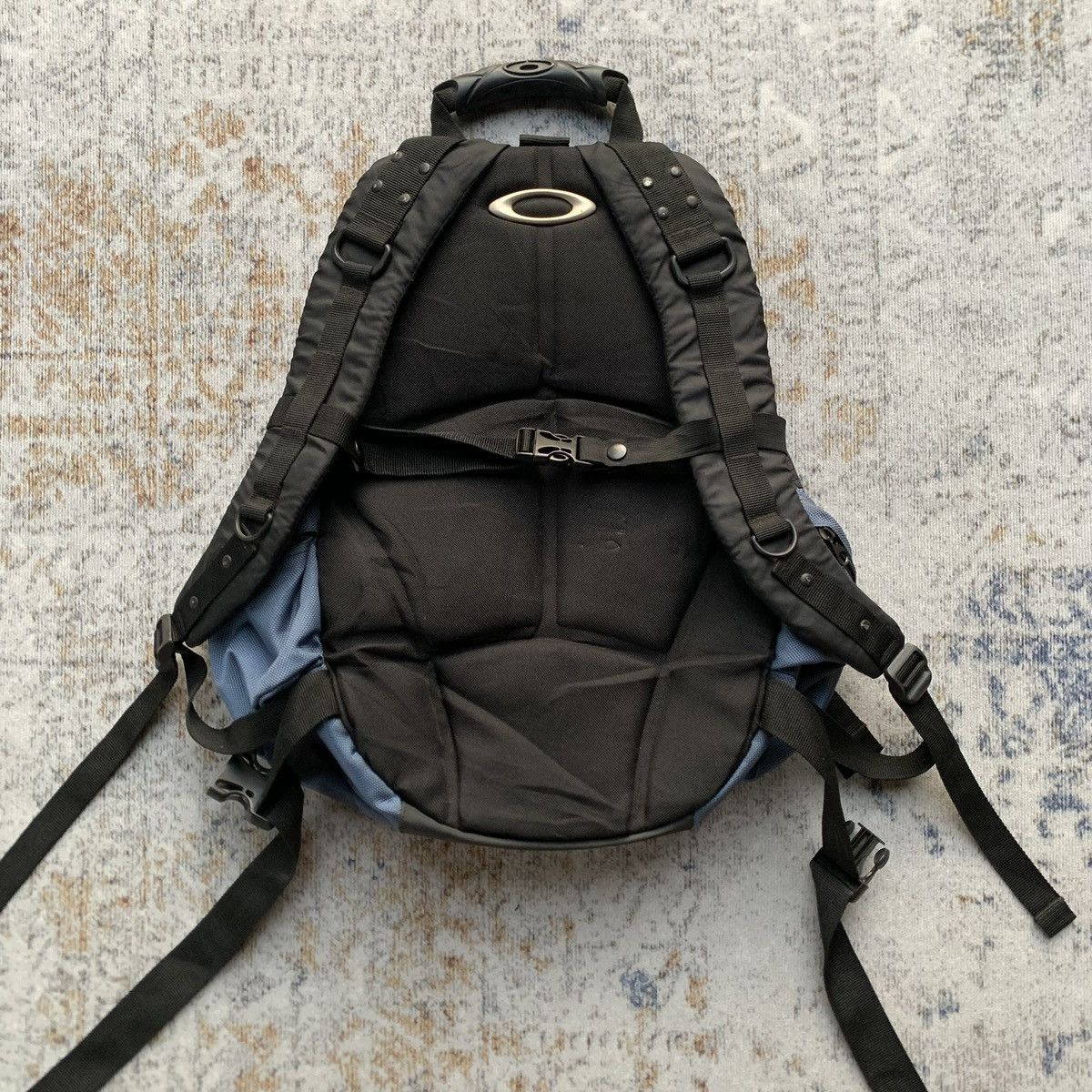 Oakley Vintage Rare Oakley Icon Backpack 2.0 Blue Black - Y2K Bag Size ONE SIZE - 8 Thumbnail
