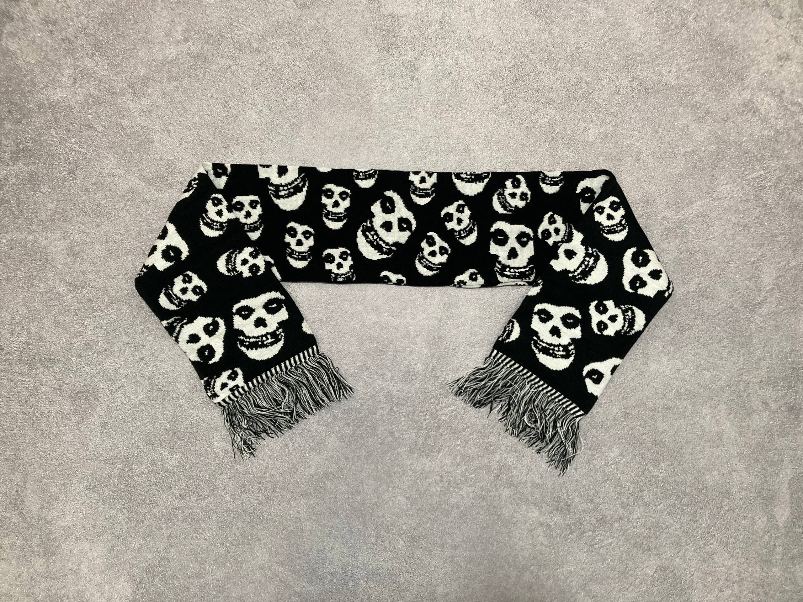 Other Scarf Misfits - The Crimson Ghost - band metal rock metal Size ONE SIZE - 1 Thumbnail