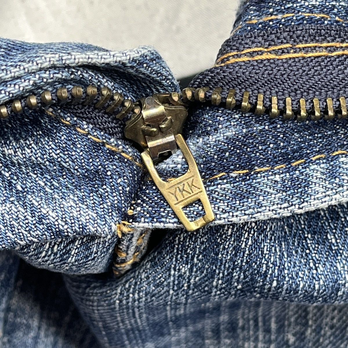 Calvin Klein VINTAGE Y2K CALVIN KLEIN DISTRESSED DENIM FADED JEANS Size US 38 / EU 54 - 20 Thumbnail