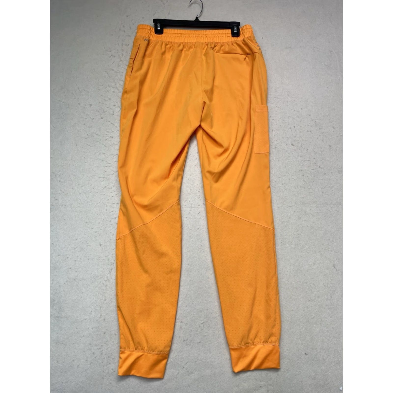 Vintage Barco One Scrubs Orange Womens MT M Tall 50% Polyester 43% Recycled Polyester 7% Polyester Recycled Womens Barco One Scrubs Orange MT M Tall Womens Size 32" / US 10 / IT 46 - 2 Thumbnail