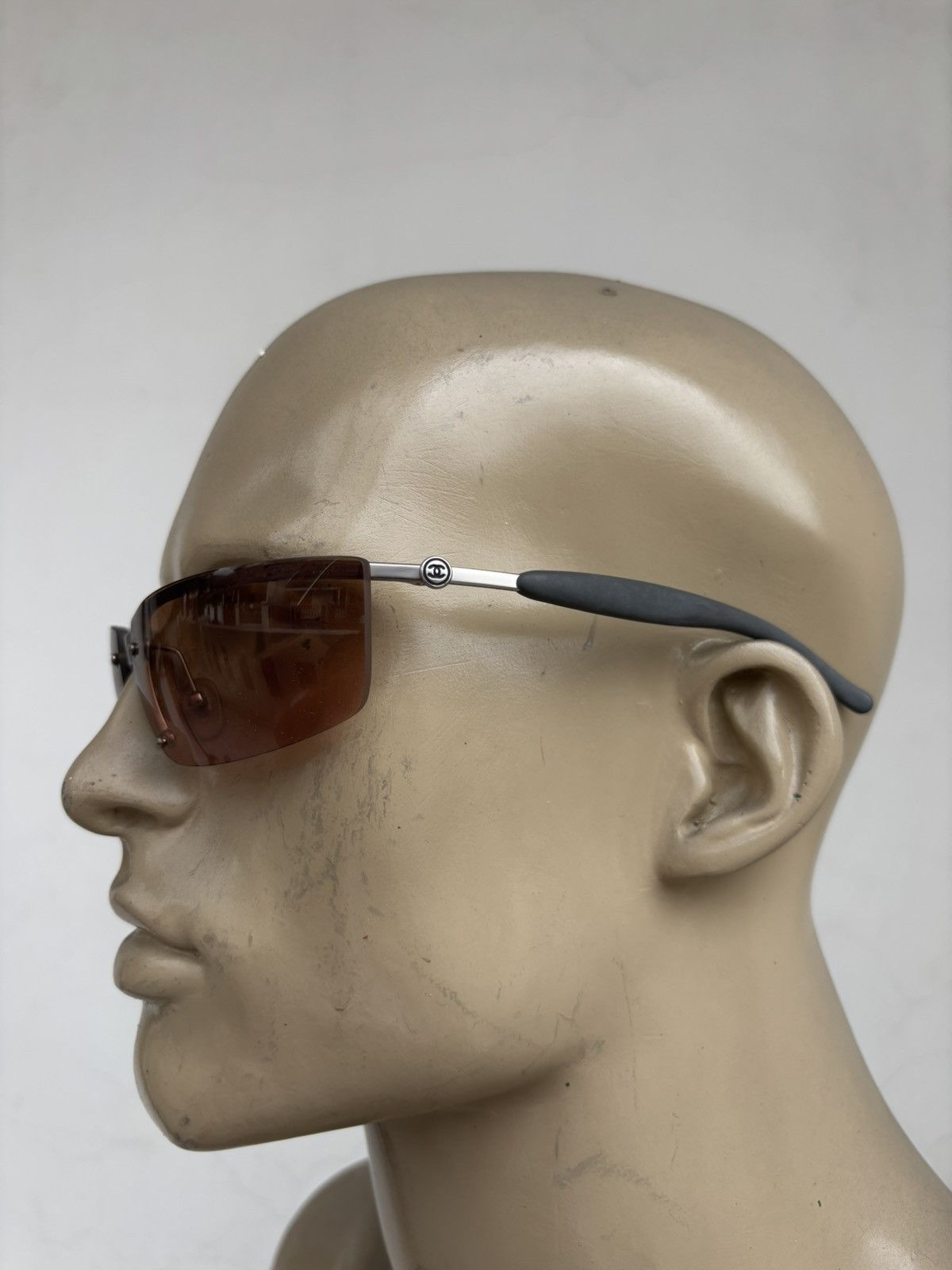 Chanel Vintage Rimless Shield Sunglasess 4008 Size ONE SIZE - 3 Thumbnail