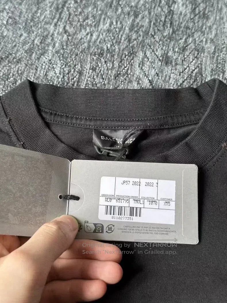 Balenciaga Balenciaga Distressed Logo Short Sleeve T-shirt. Size US XXS / EU 40 - 3 Thumbnail