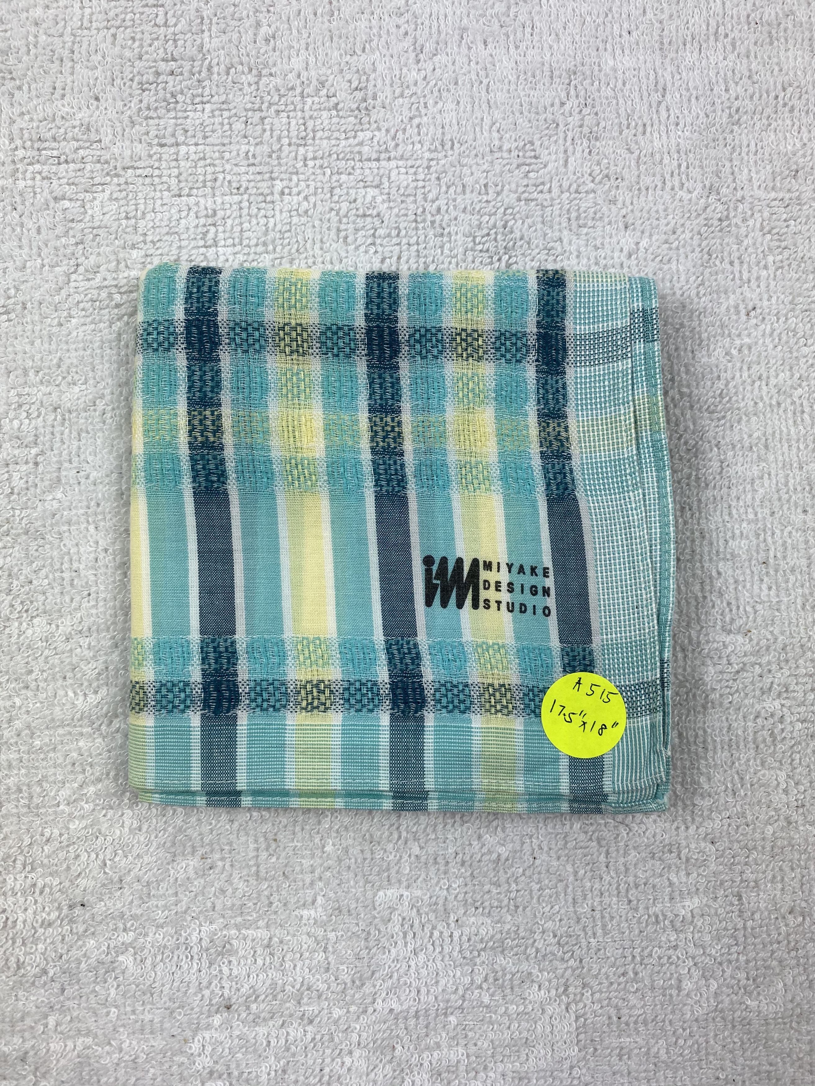Issey Miyake Issey Miyake Handkerchief / Bandana / Neckerchief Size ONE SIZE - 6 Thumbnail