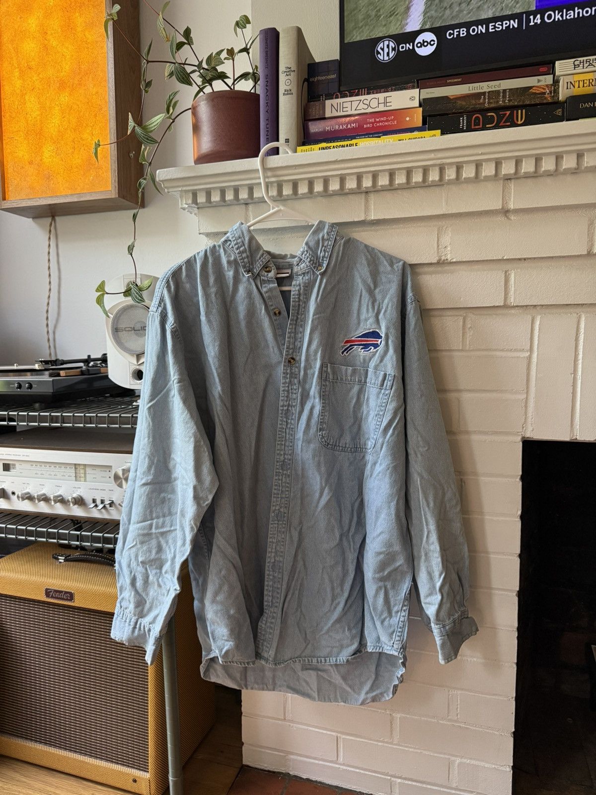 Vintage Vintage Denim Buffalo Bills Button Up Size US L / EU 52-54 / 3 - 1 Thumbnail