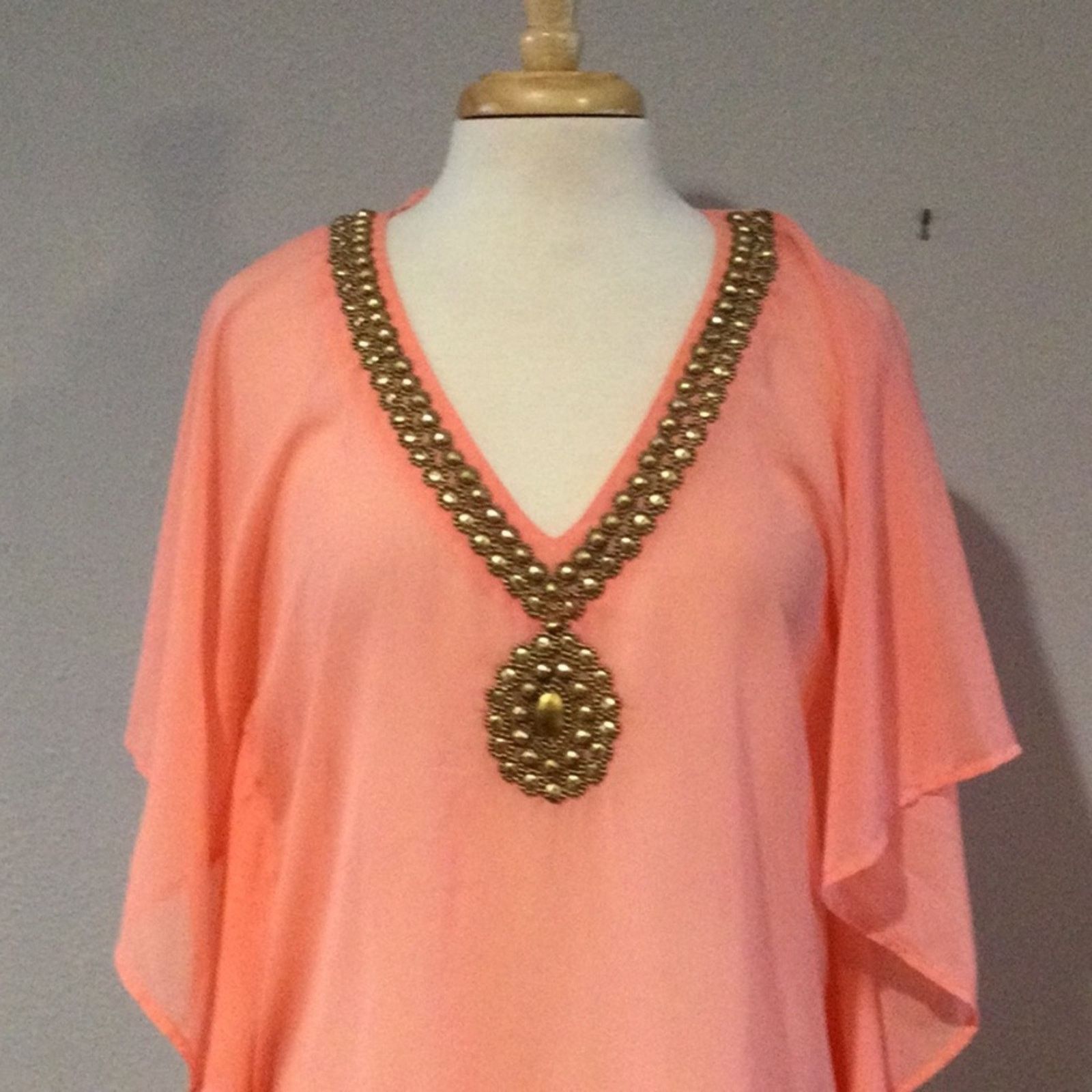 Other Antonio Melani Sheer Pink Beaded Flutter Sleeve Blouse Small Size S / US 4 / IT 40 - 2 Thumbnail