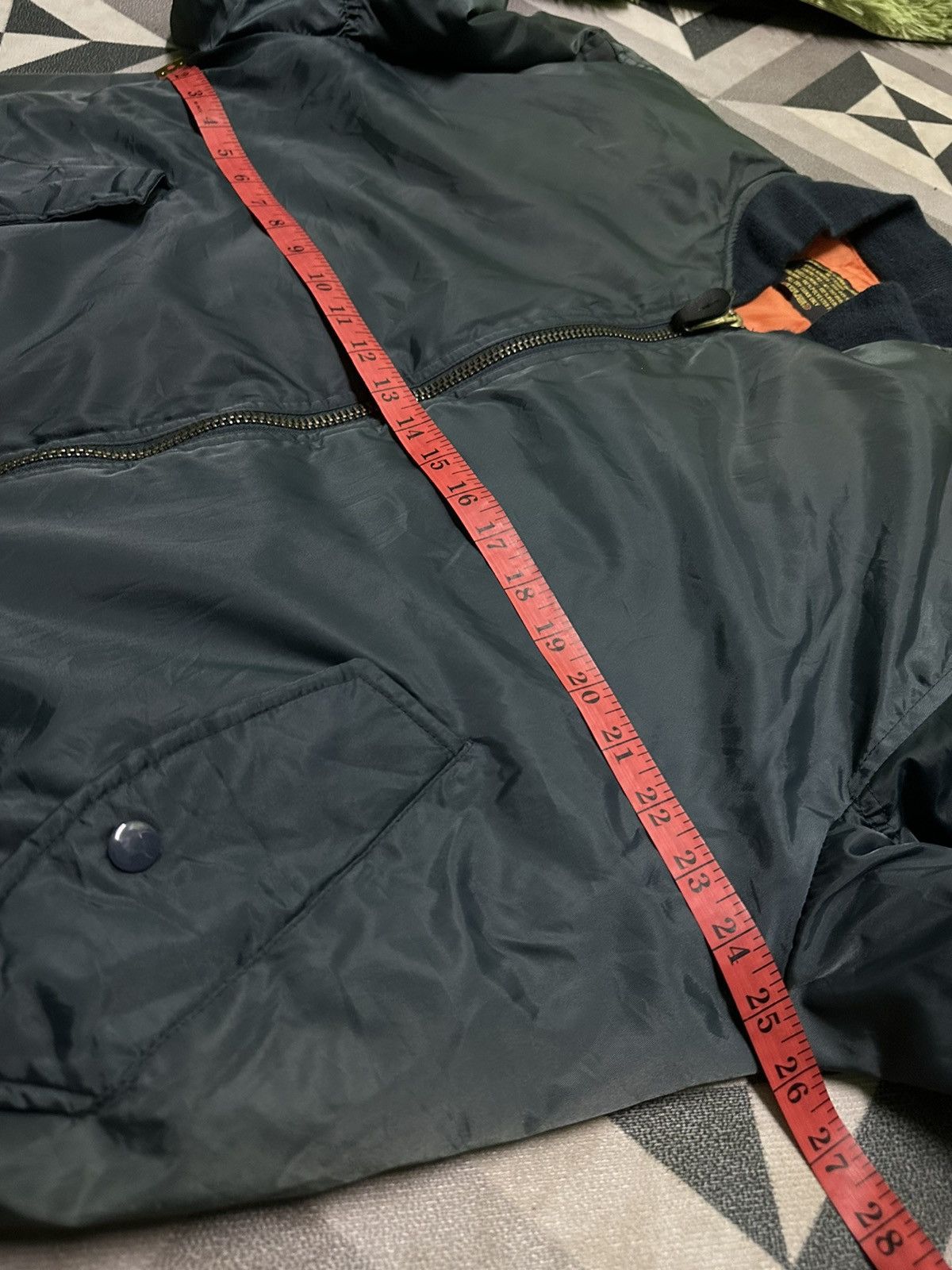 Vintage Vintage 90s I.T plain military bomber jacket Size US L / EU 52-54 / 3 - 9 Thumbnail