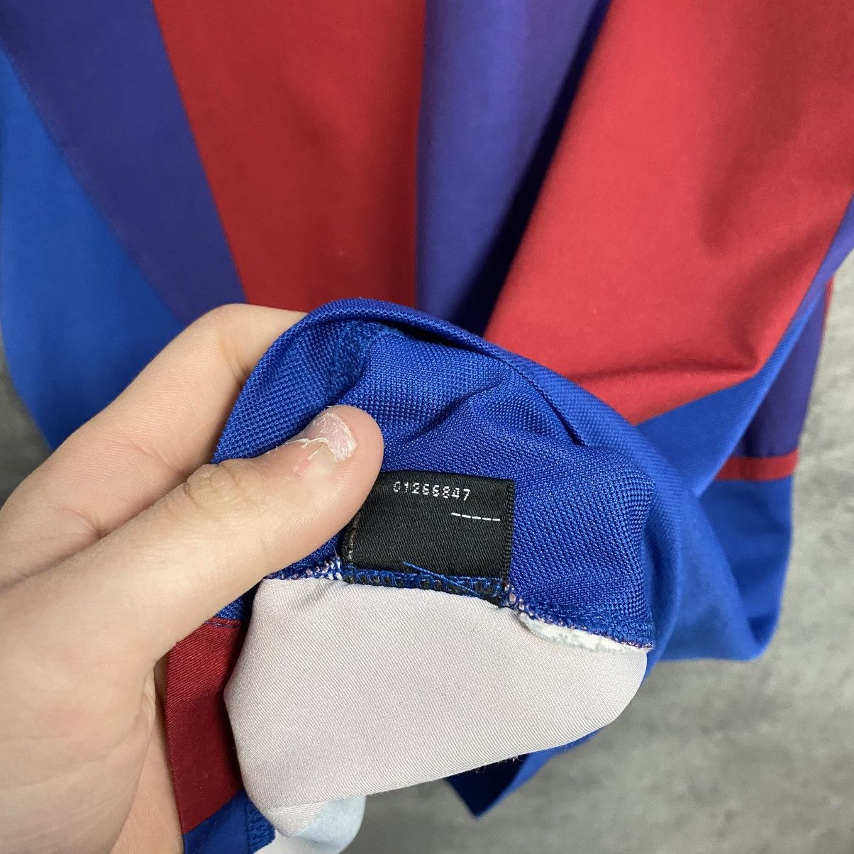 Nike Nike Barcelona Jersey Vintage Rare T-Shirt Soccer Club M Size US L / EU 52-54 / 3 - 7 Thumbnail