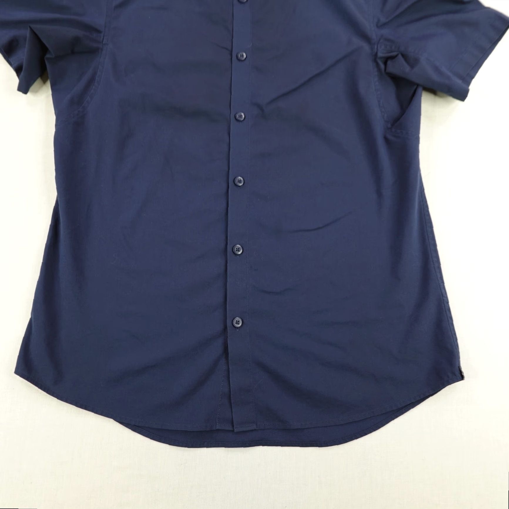 Lululemon Lululemon Shirt Womens Medium Blue Slim Fit Button Up Performance Size M / US 6-8 / IT 42-44 - 3 Thumbnail