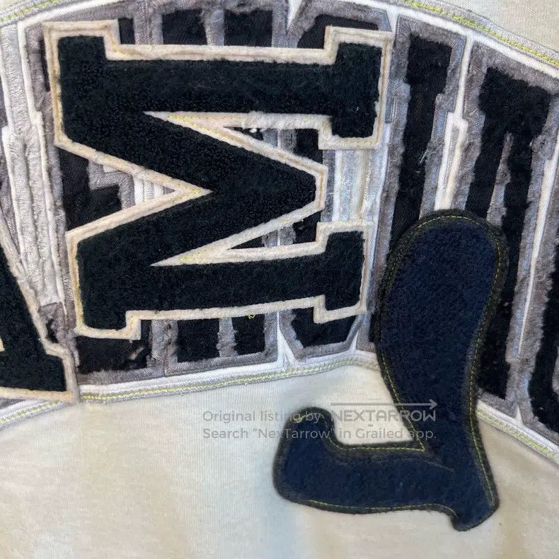 Balenciaga Balenciaga Manchester United Crest Mud-Dyed Patch Embroide Size US S / EU 44-46 / 1 - 3 Thumbnail