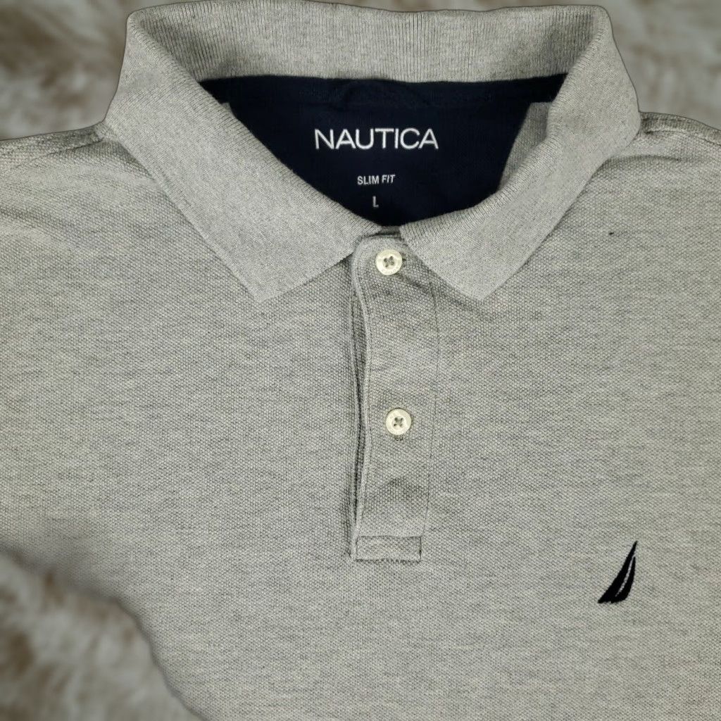 Nautica Nautica Polo Shirt Mens Large Gray Cotton Blend Short Sleeve Button-Front Casual Classic Polo Mens L Gray 90s? (avoid questionable) Size US L / EU 52-54 / 3 - 1 Thumbnail