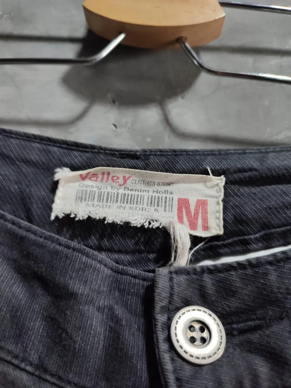 Other Valley black wash Cargo 3D Multipocket Low rise Pants Size US 29 - 8 Thumbnail