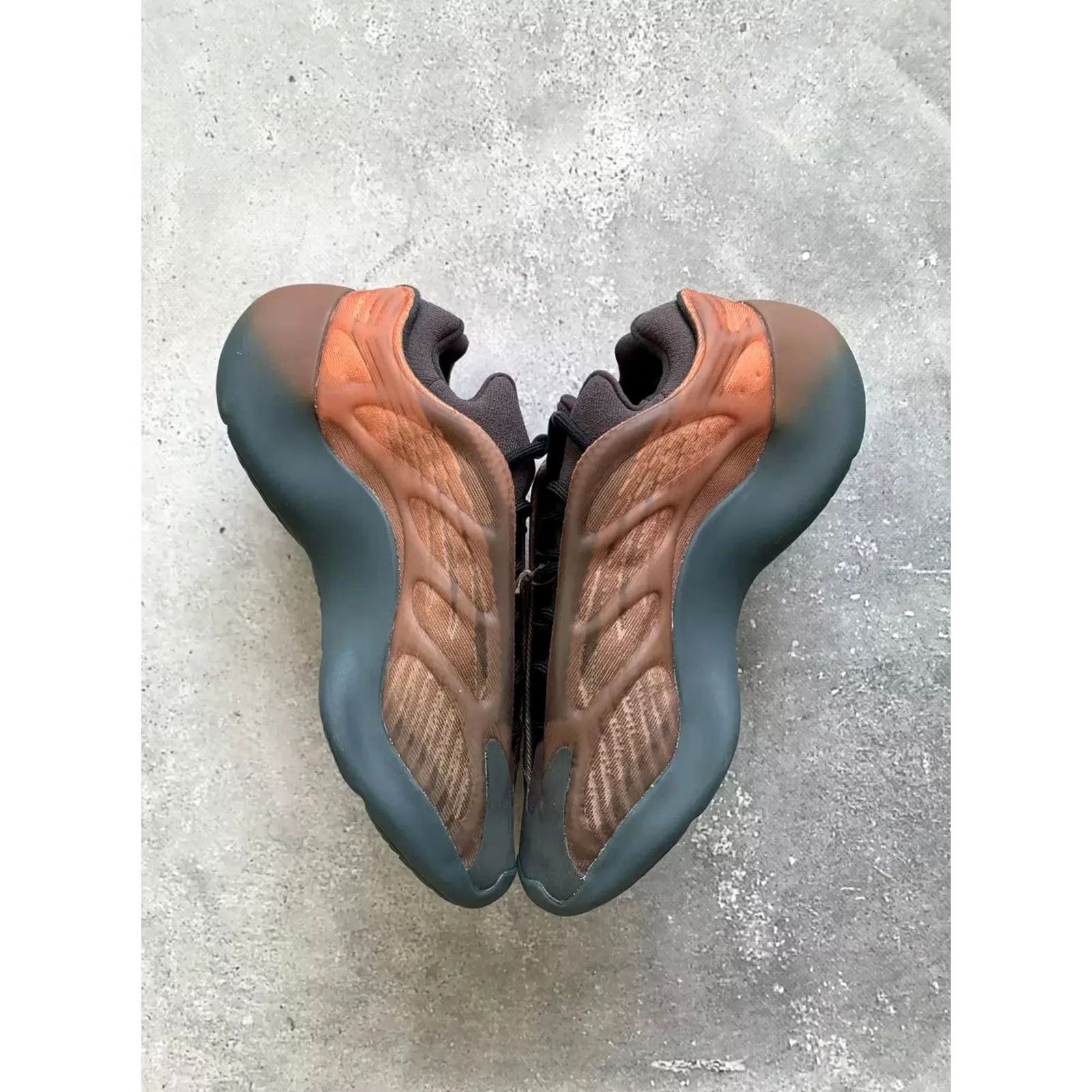 Adidas ADIDAS Yeezy 700 V3 COPPER FADE Sneaker MEN US 8.5 UK 8 EUR 42 Orange 265 mm Size US 8 / EU 41 - 3 Thumbnail