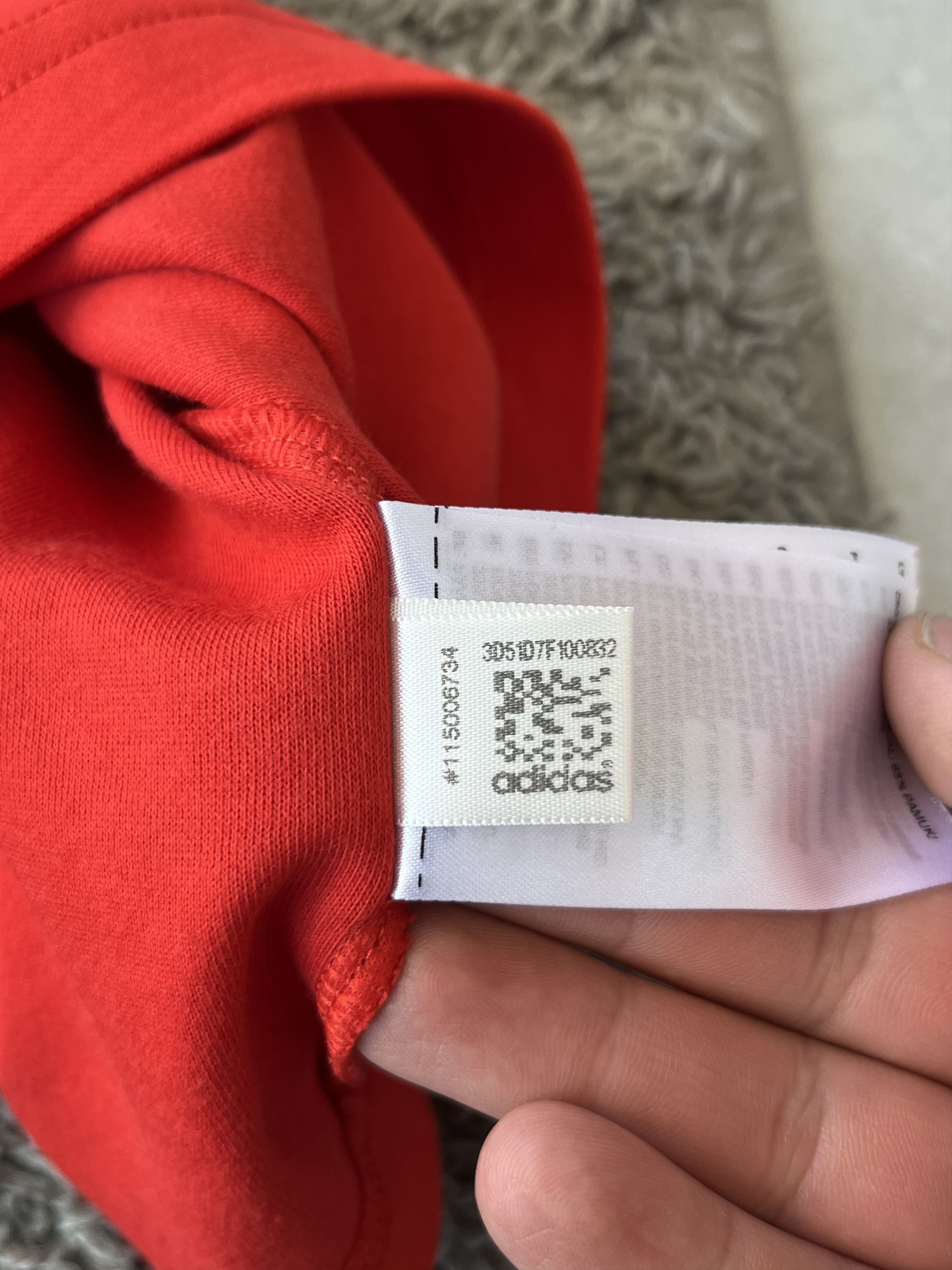 Adidas ADIDAS x MANCHESTER UNITED 2015/16 T-shirt V Neck Red Color Size US M / EU 48-50 / 2 - 13 Thumbnail