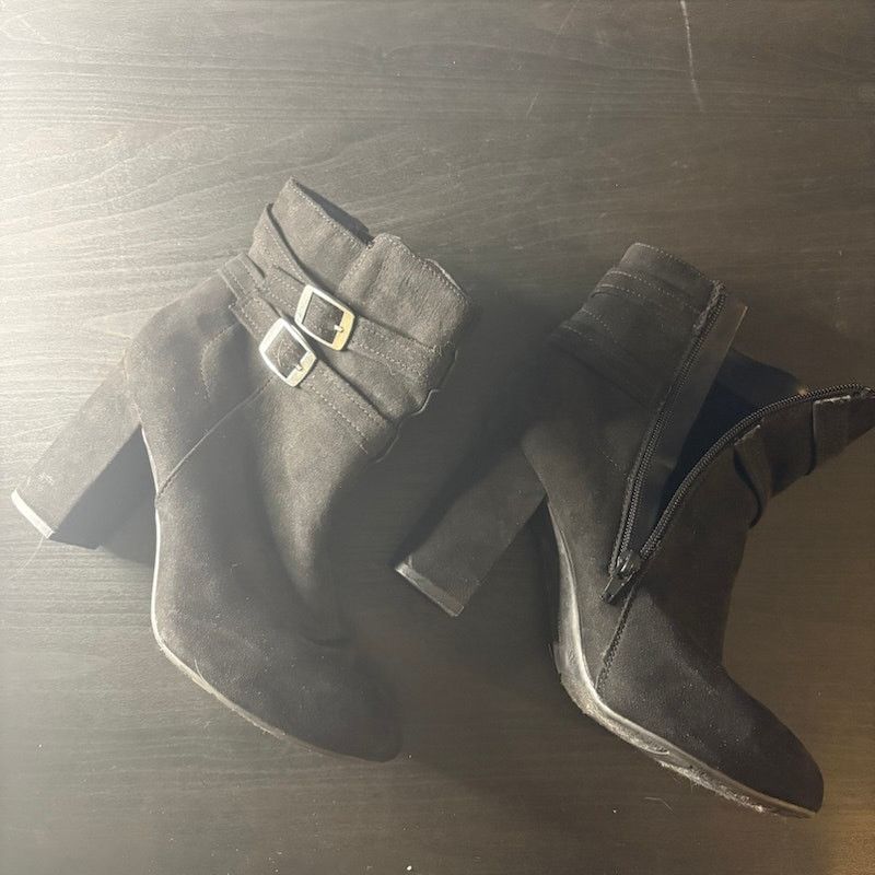 Christian Siriano Christian Siriano Waylan Black Double Buckle Zip Boots 8.5M Size US 8.5 / IT 38.5 - 1 Thumbnail