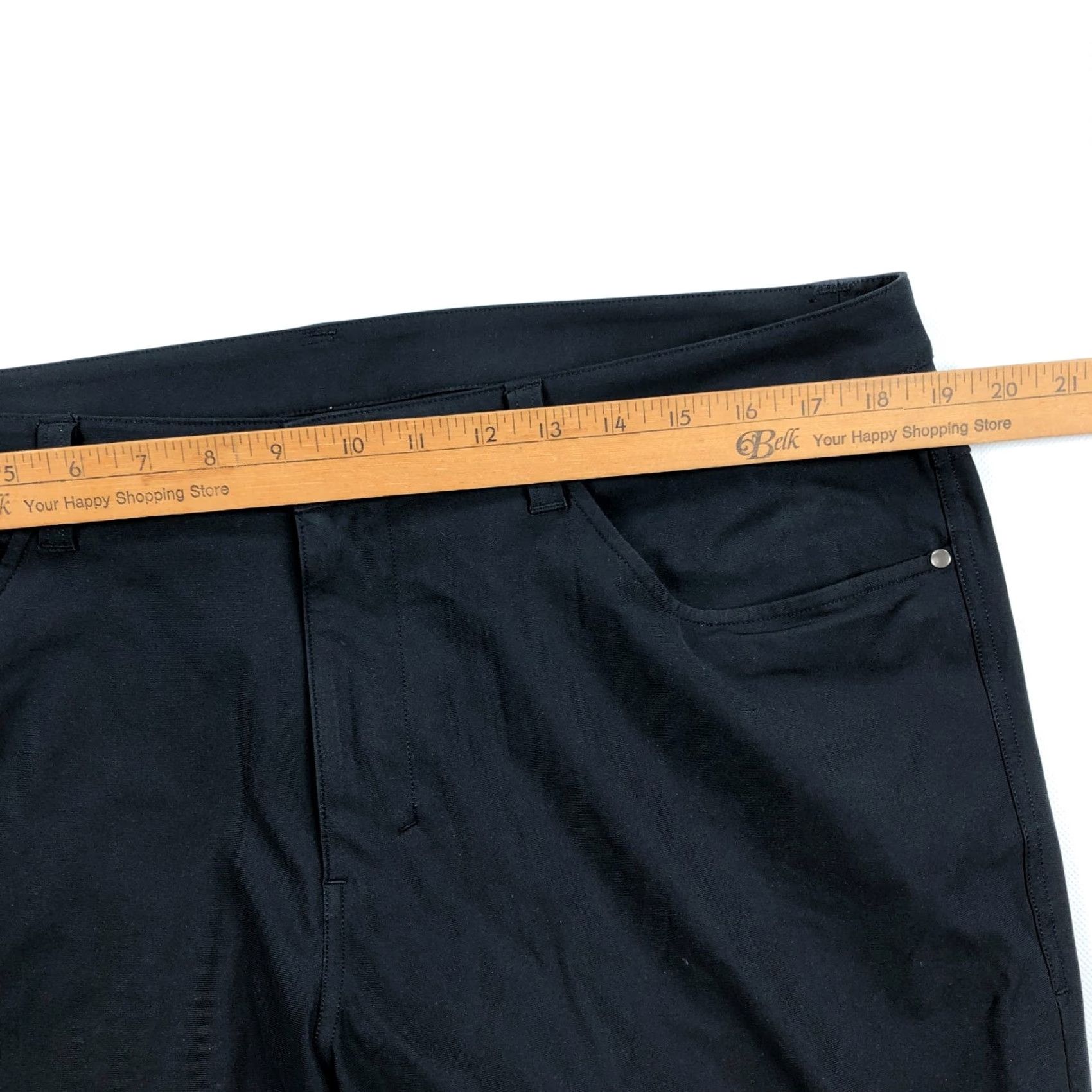 Lululemon Lululemon Pants Mens 36 x33 ABC Classic-Fit 5 Pocket Warpstreme Black City Preppy Chino Pants Mens size 36 33in Black Size US 36 / EU 52 - 7 Thumbnail