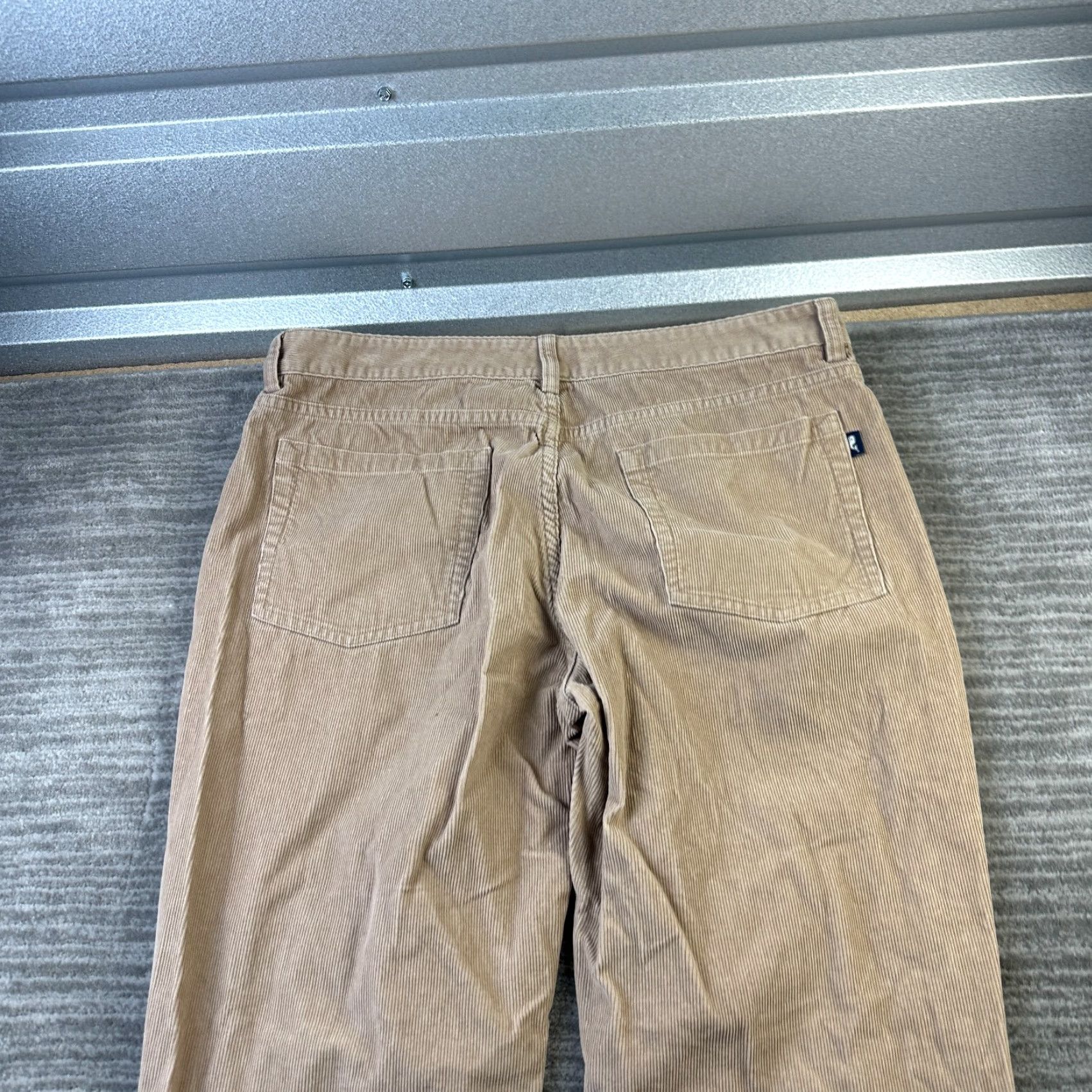 Vineyard Vines Vineyard Vines Pants Corduroy Mens 35x32 Beige Tan Chino Slacks Trousers Size US 35 - 5 Thumbnail