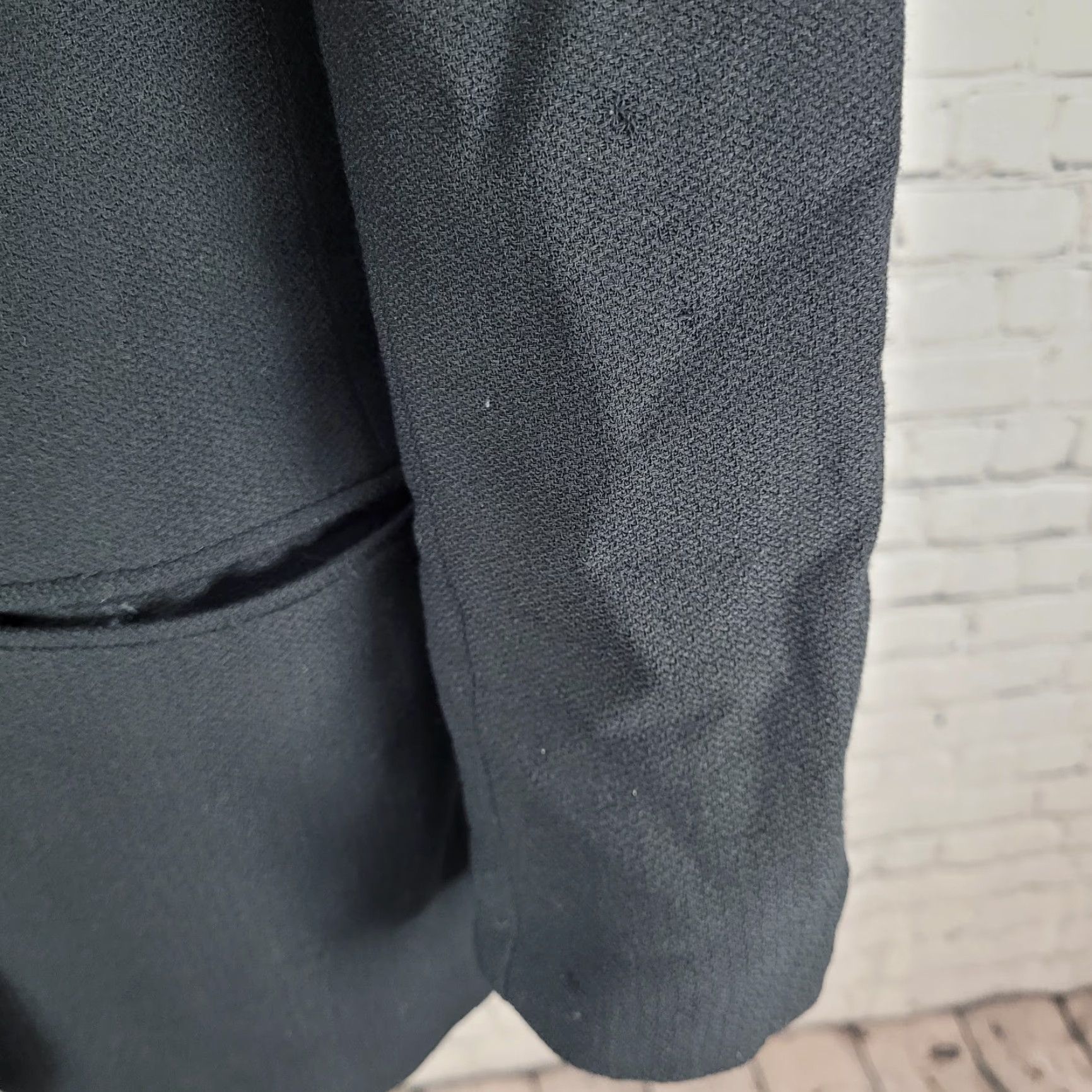 Vintage The Executive Suite Black 100% Worsted Wool Buttoned Jacket 8P Womens Shirt Coat or Jacket? Size M / US 6-8 / IT 42-44 - 5 Thumbnail