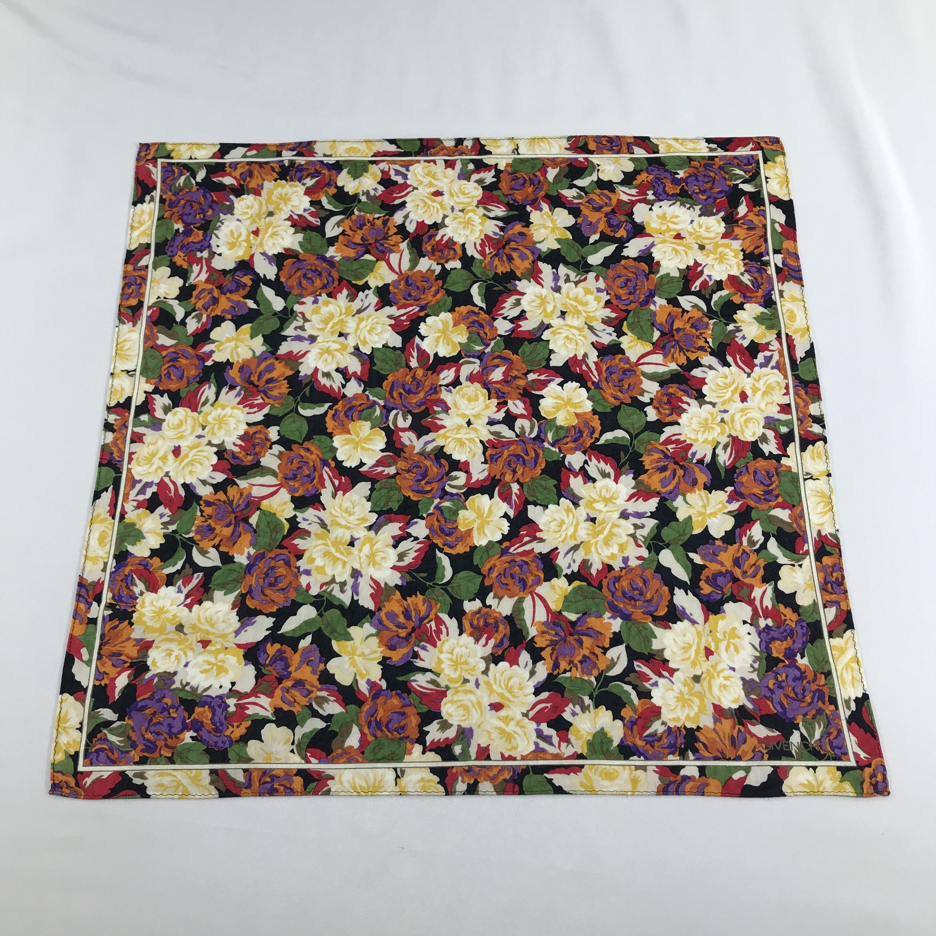 Givenchy Givenchy Floral Handkerchief Neckerchief Bandana H820 Size ONE SIZE - 2 Thumbnail