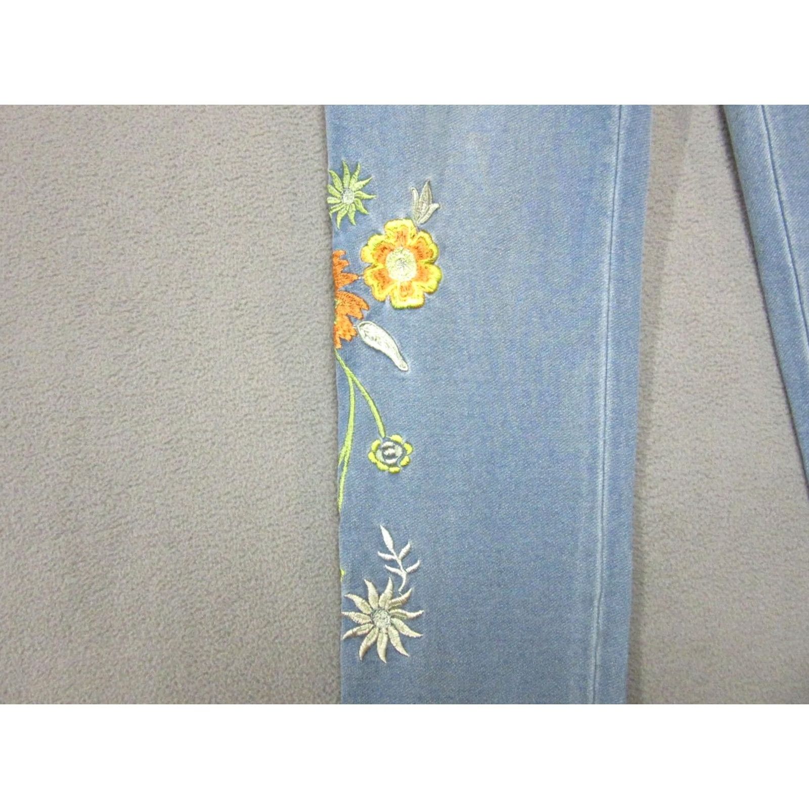 Vintage Slim-Sation Womens XS Pull-On Leggings Floral Embroidered Light Blue Knit Denim-Style Shaping Slimming Tummy Control Casual Size 26" / US 2 / IT 38 - 2 Thumbnail