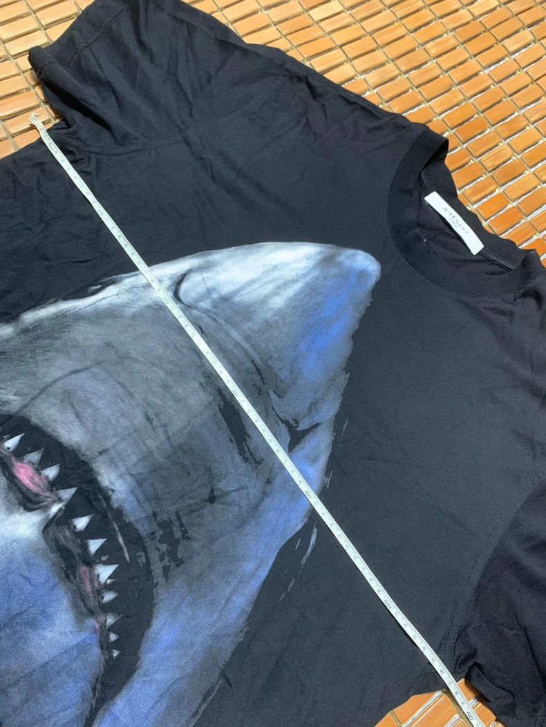 Givenchy Givenchy Great White Shark Print Short Sleeve Size US S / EU 44-46 / 1 - 6 Thumbnail