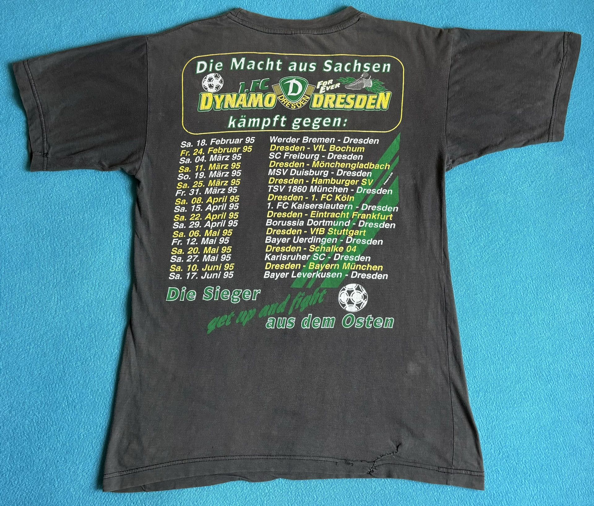Vintage Dynamo Dresden Soccer 1995 Hessner by CHW T-shirt Roz. S Size US S / EU 44-46 / 1 - 16 Thumbnail