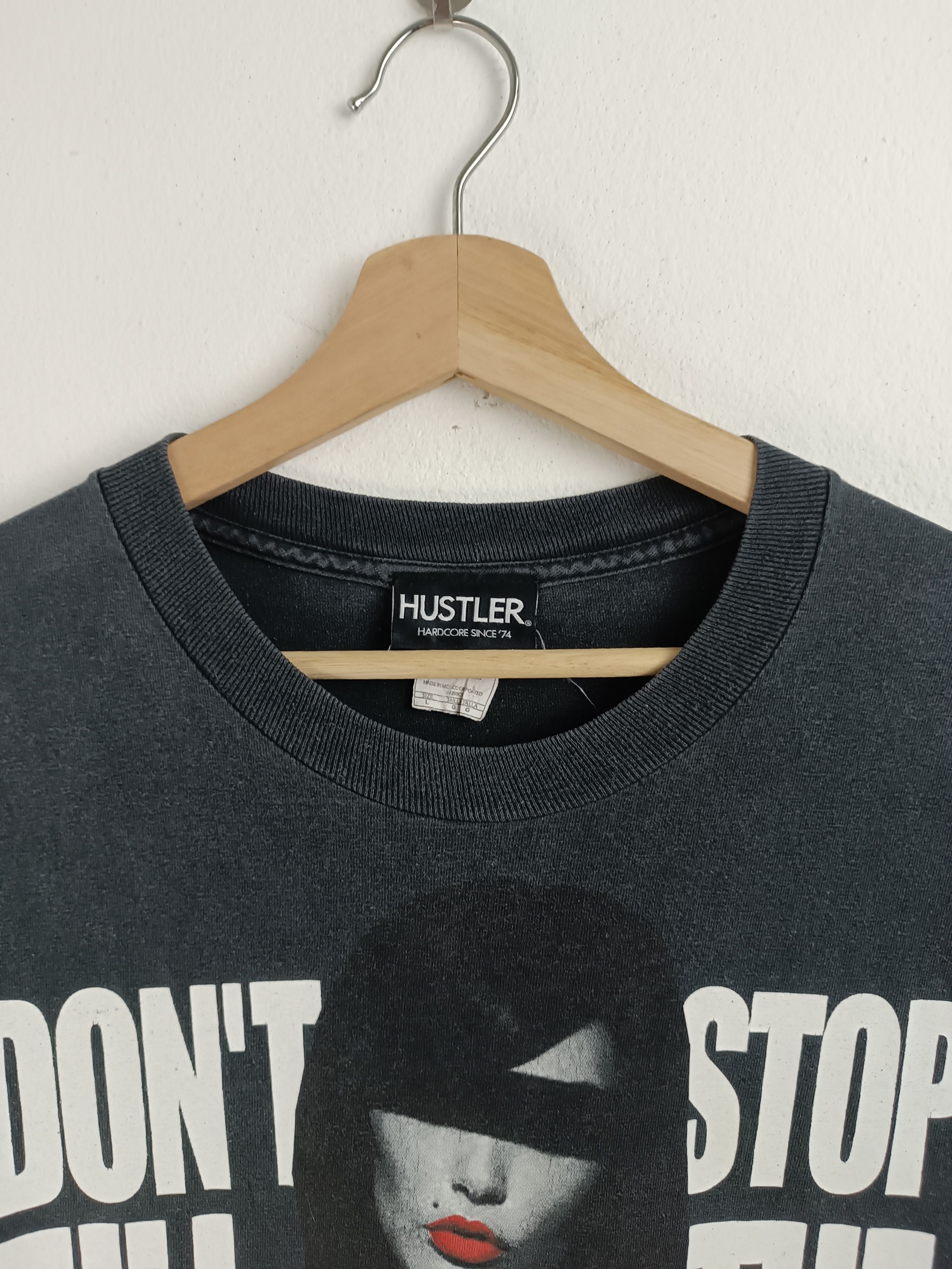 Hot Model Sex VINTAGE FADED HUSTLER TV SEXY ADULT XXX PORN TEE VERY RARE Size US L / EU 52-54 / 3 - 9 Thumbnail