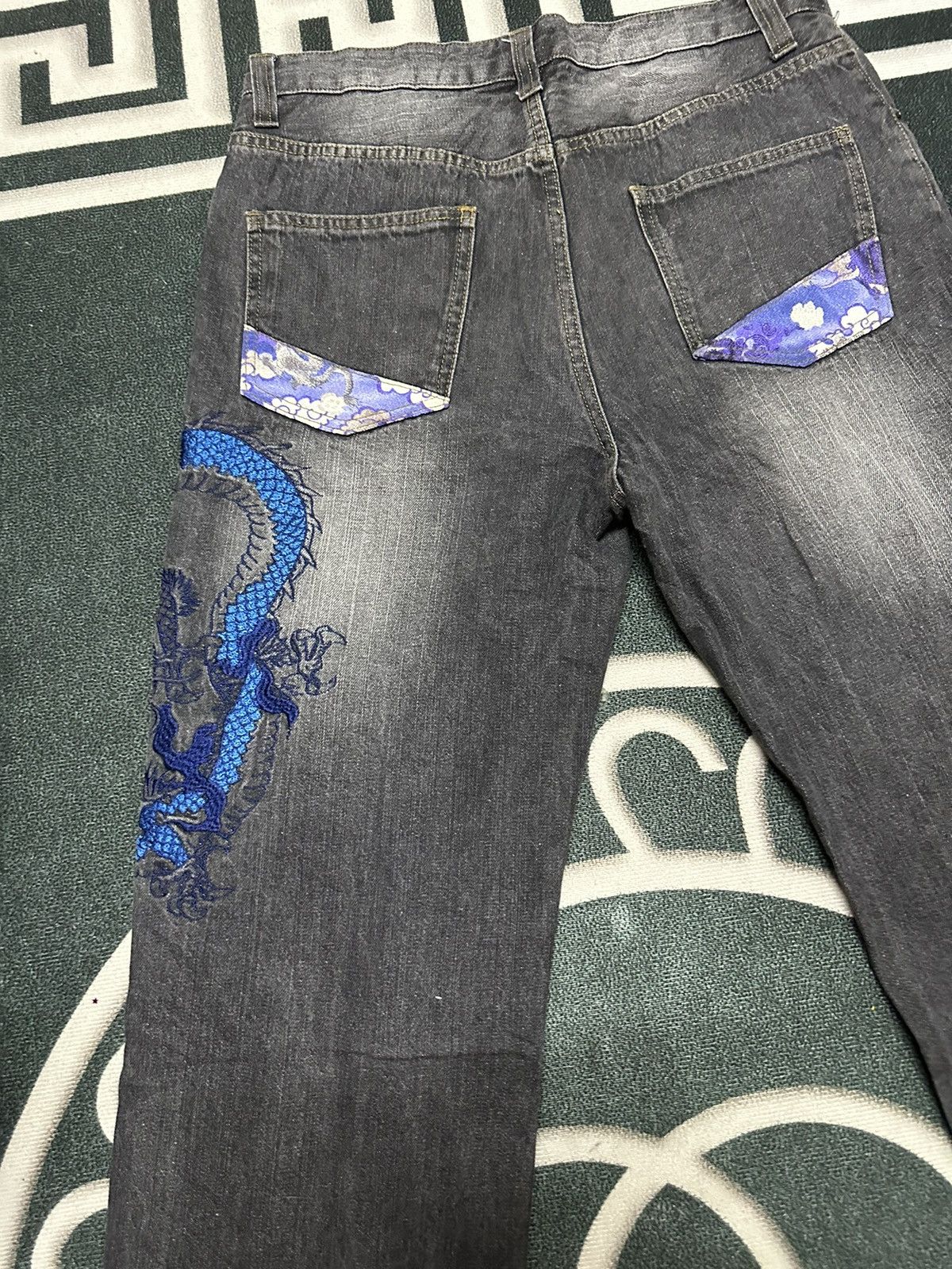 Japanese Brand Japanesse brand dragon embroidery jeans Size US 34 / EU 50 - 3 Thumbnail