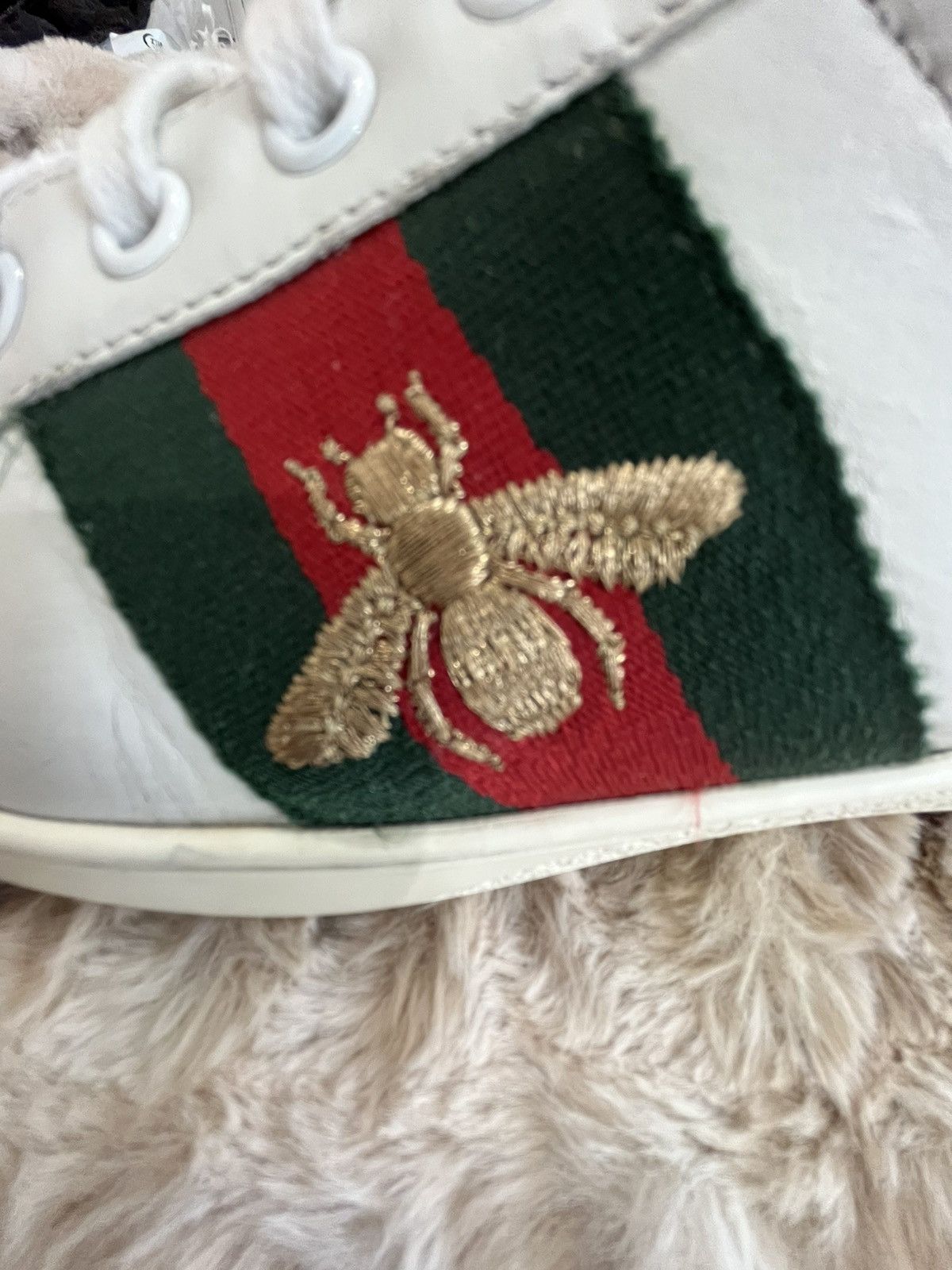 Gucci Men's Gucci Ace sneaker with bee Size US 8 / EU 41 - 2 Thumbnail