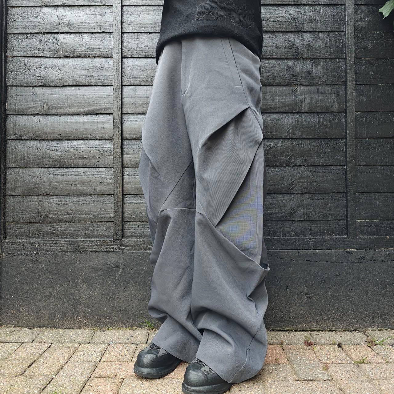 Other Dark Grey Wide Leg Pleated Trousers Size US 32 / EU 48 - 2 Thumbnail
