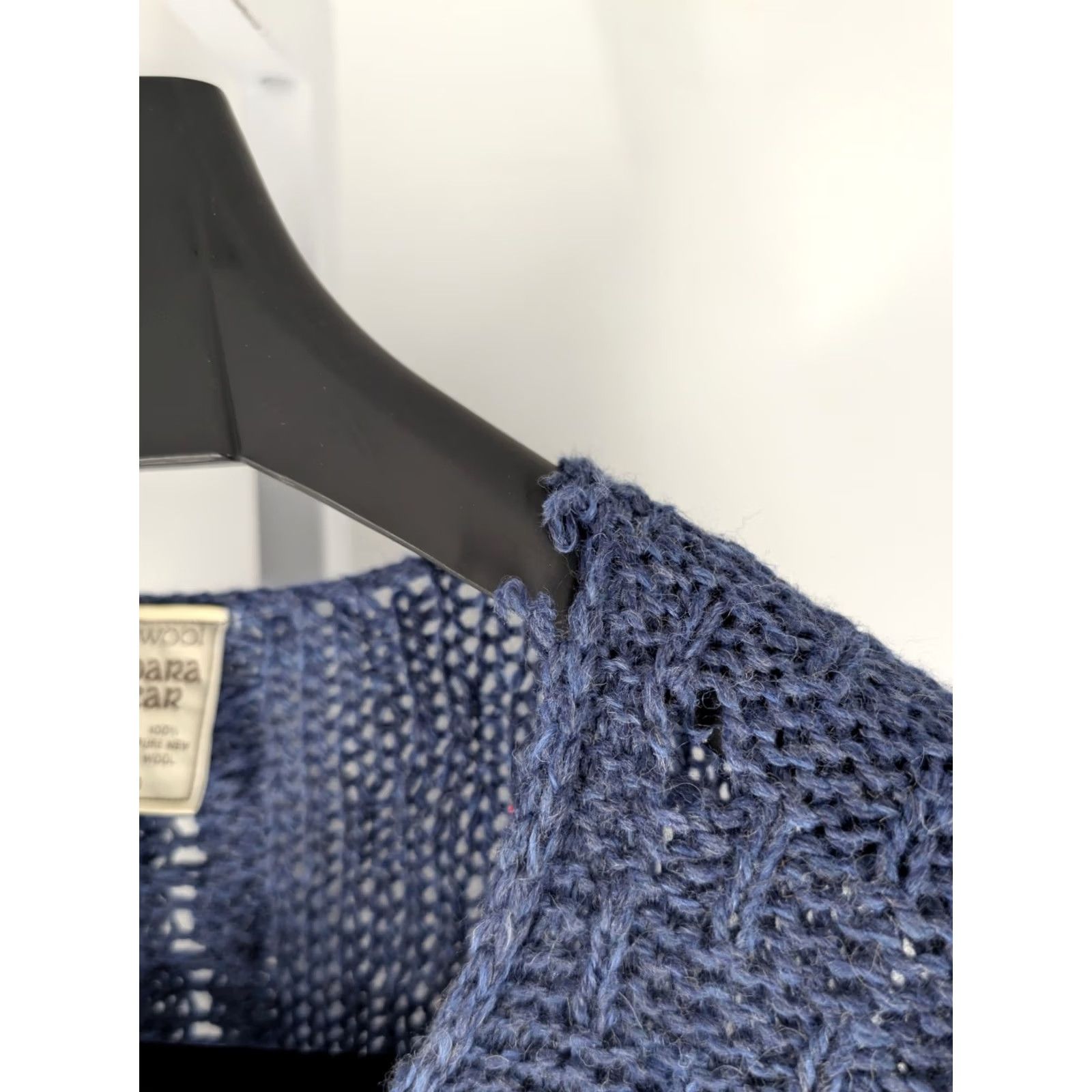 Vintage VINTAGE Connemara Ireland Merino Wool Poncho Cape Blue Celtic Scroll Knit OS Womens Size ONE SIZE - 5 Thumbnail