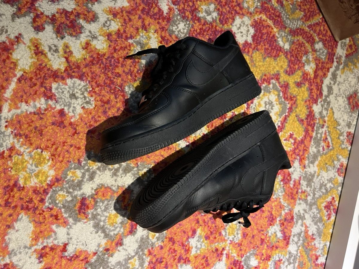 Nike AF1s Size US 8.5 / EU 41-42 - 2 Thumbnail