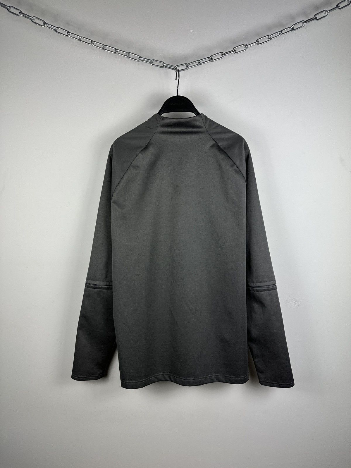 New Balance New Balance Liverpool Men’s Training Long Sleeve Jersey Size US XL / EU 56 / 4 - 10 Thumbnail