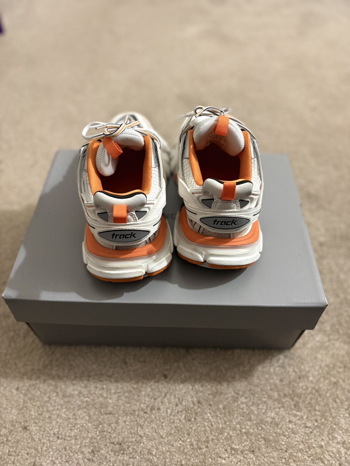 Balenciaga White and orange balenciagas Size US 7 / IT 37 - 4 Thumbnail