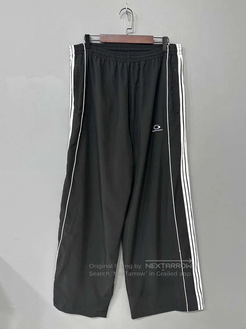 Balenciaga Balenciaga size L Embroidered Casual Pants Size US 27 - 1 Thumbnail