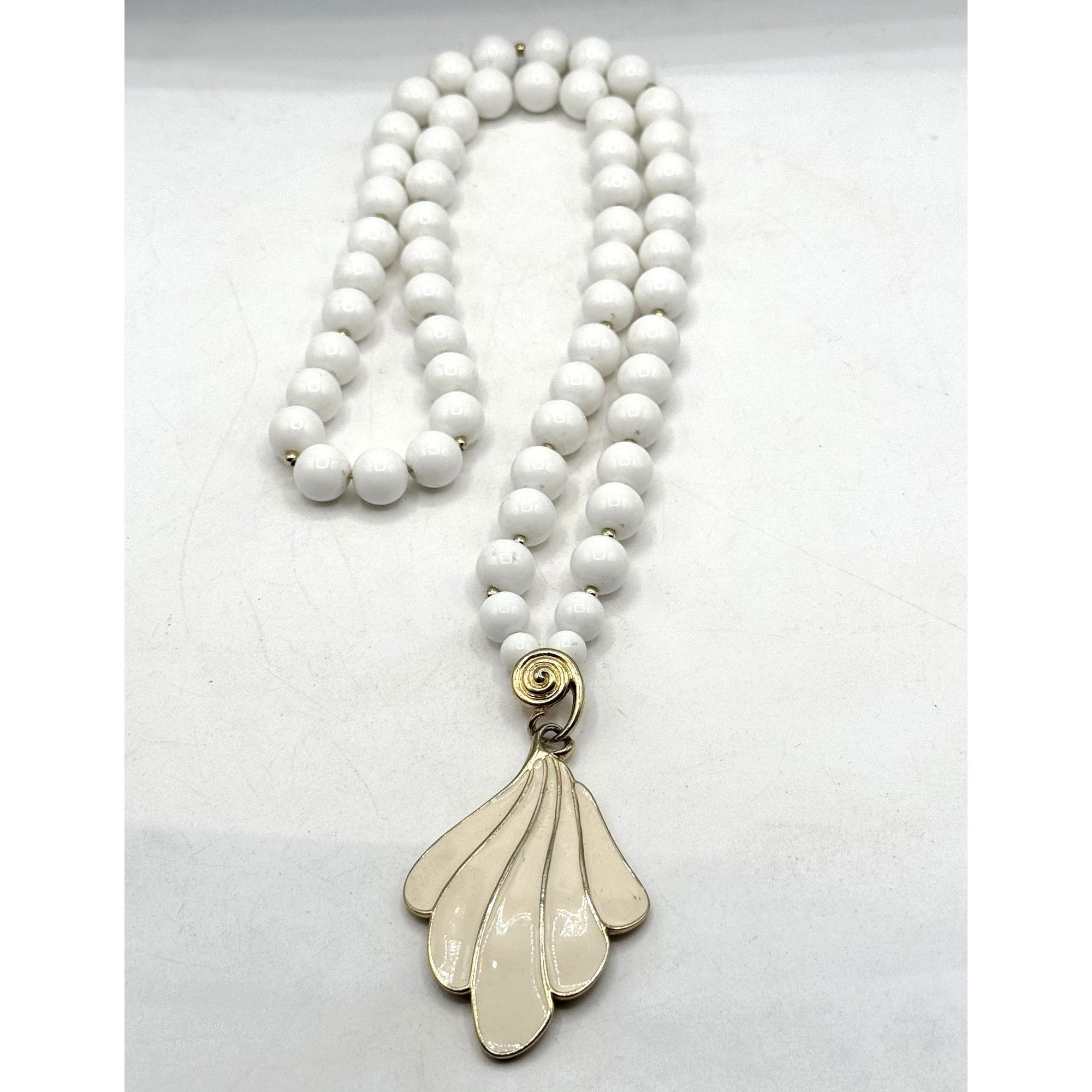 Vintage Vintage Trifari White Beaded Enamel Pendant Necklace Size ONE SIZE - 1 Thumbnail