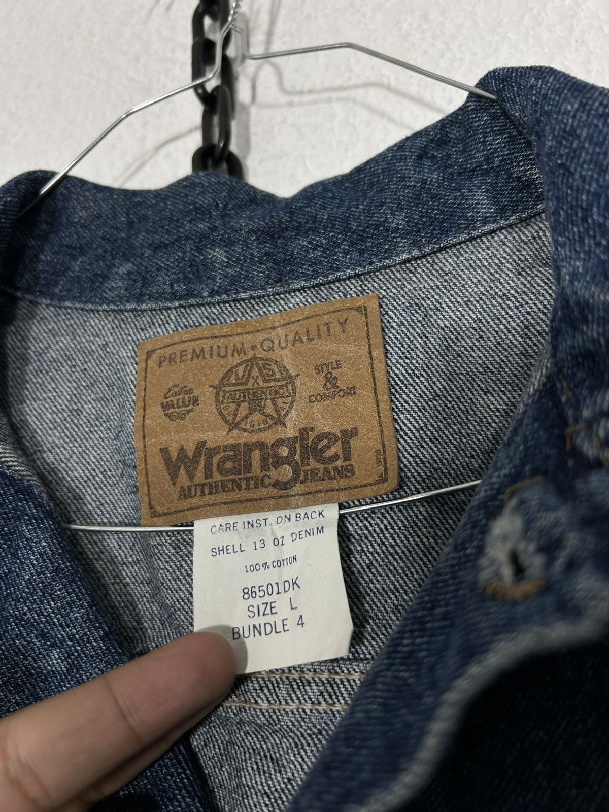 Vintage 1989 K.T. Oslin 1989 Tour Blue Jean Jacket (Crew Only) Size US L / EU 52-54 / 3 - 4 Thumbnail