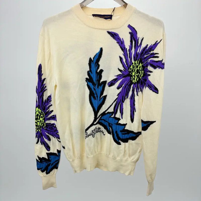 Louis Vuitton Louis Vuitton White Knit Sweater with Floral Design 0089 Size US S / EU 44-46 / 1 - 1 Thumbnail