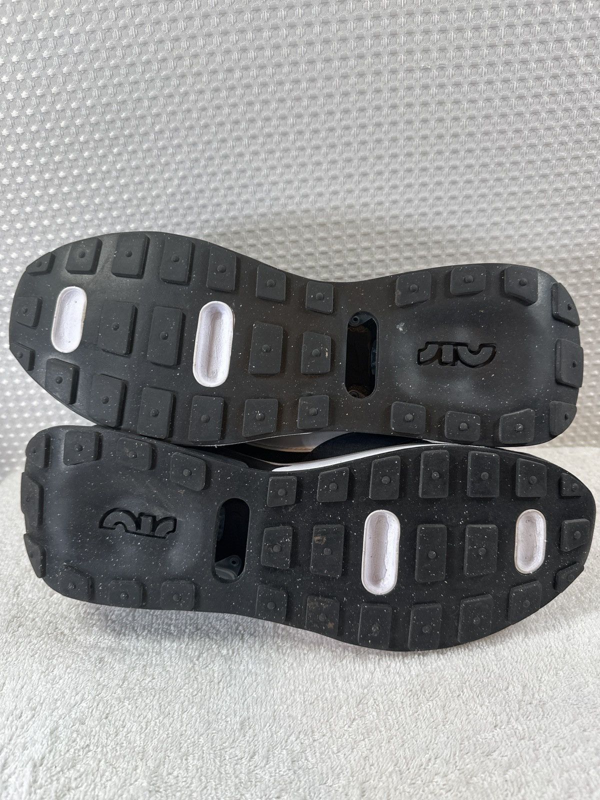 Nike Nike Men's Air Max Pre-Day 'Black' Shoes Size US 11 / EU 44 - 4 Thumbnail